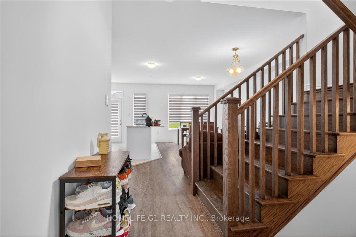 5 Dyer Crescent photo 12