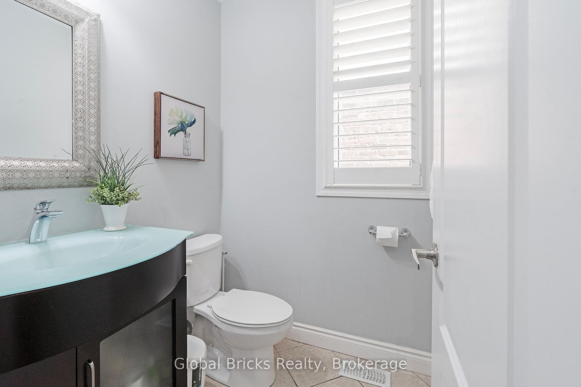 495 Blinco Terrace photo 6