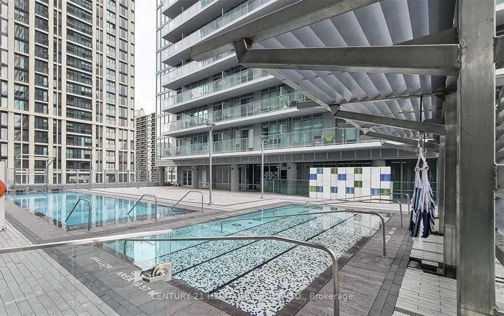 195 Redpath Avenue Unit 1511 photo 2