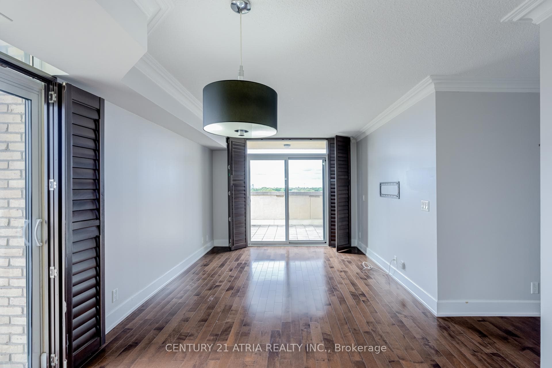 676 Sheppard Avenue Unit LPH703 photo 5