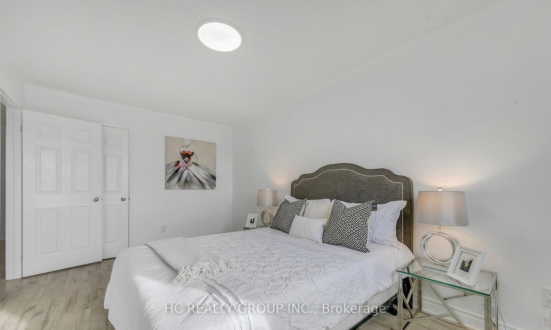 924 College Manor Drive photo 20
