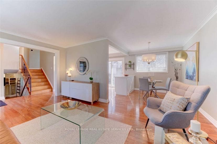 8 Sewell Drive photo 7