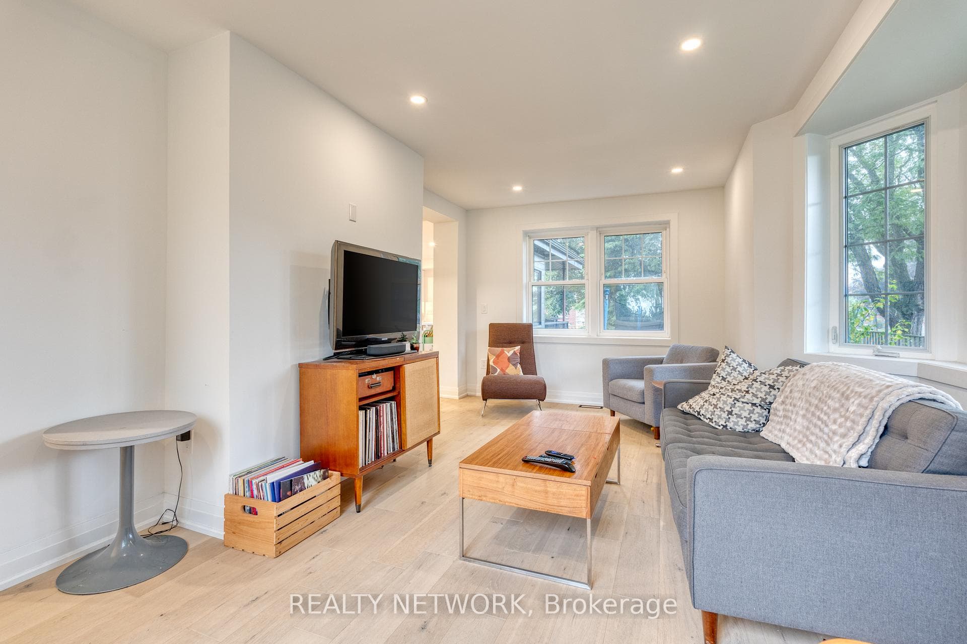 68 Mountain Park Avenue photo 18