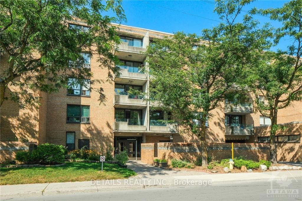 1177 BELANGER Avenue Unit 203 photo 1