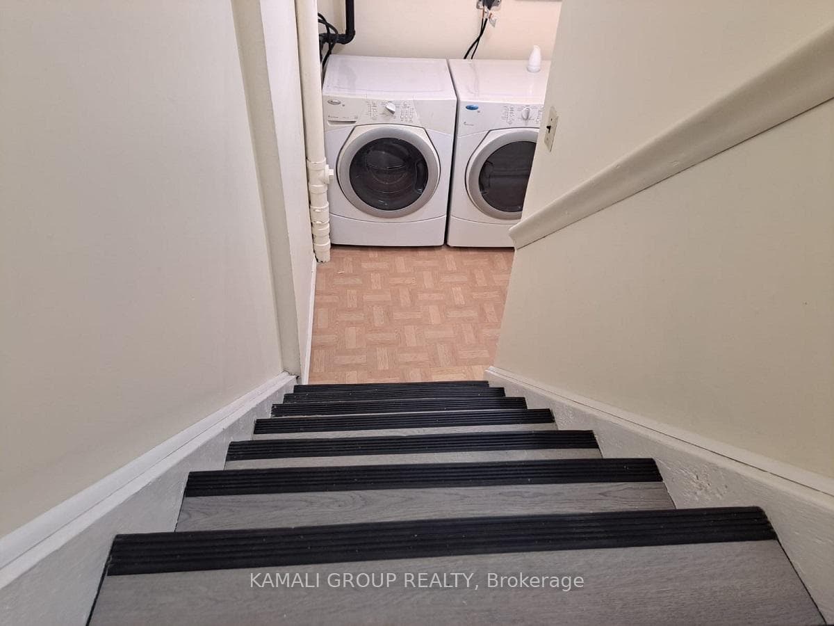 262 John Garland Boulevard photo 20