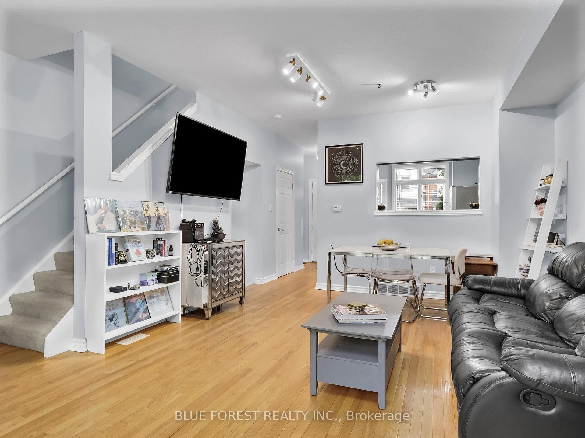 1415 Commissioners Road Unit 26 photo 21