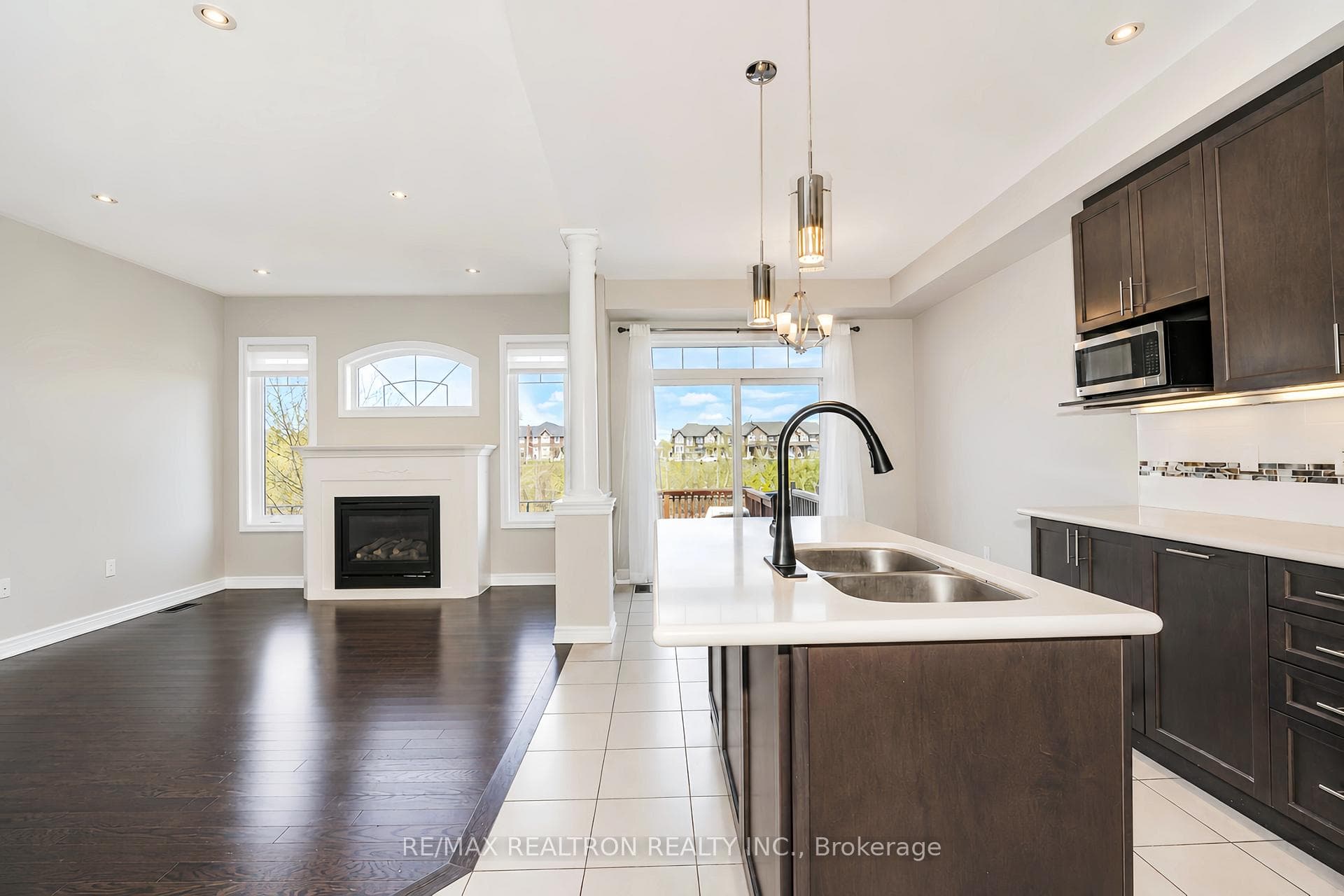 77 Betony Drive photo 8