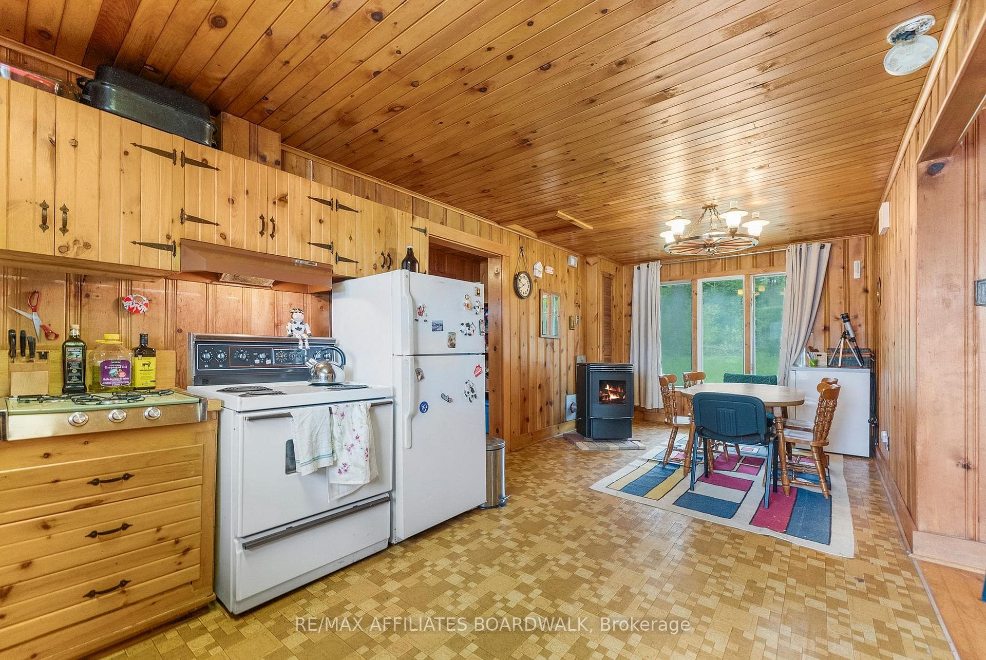 593 Mazinaw Lake N/A photo 8