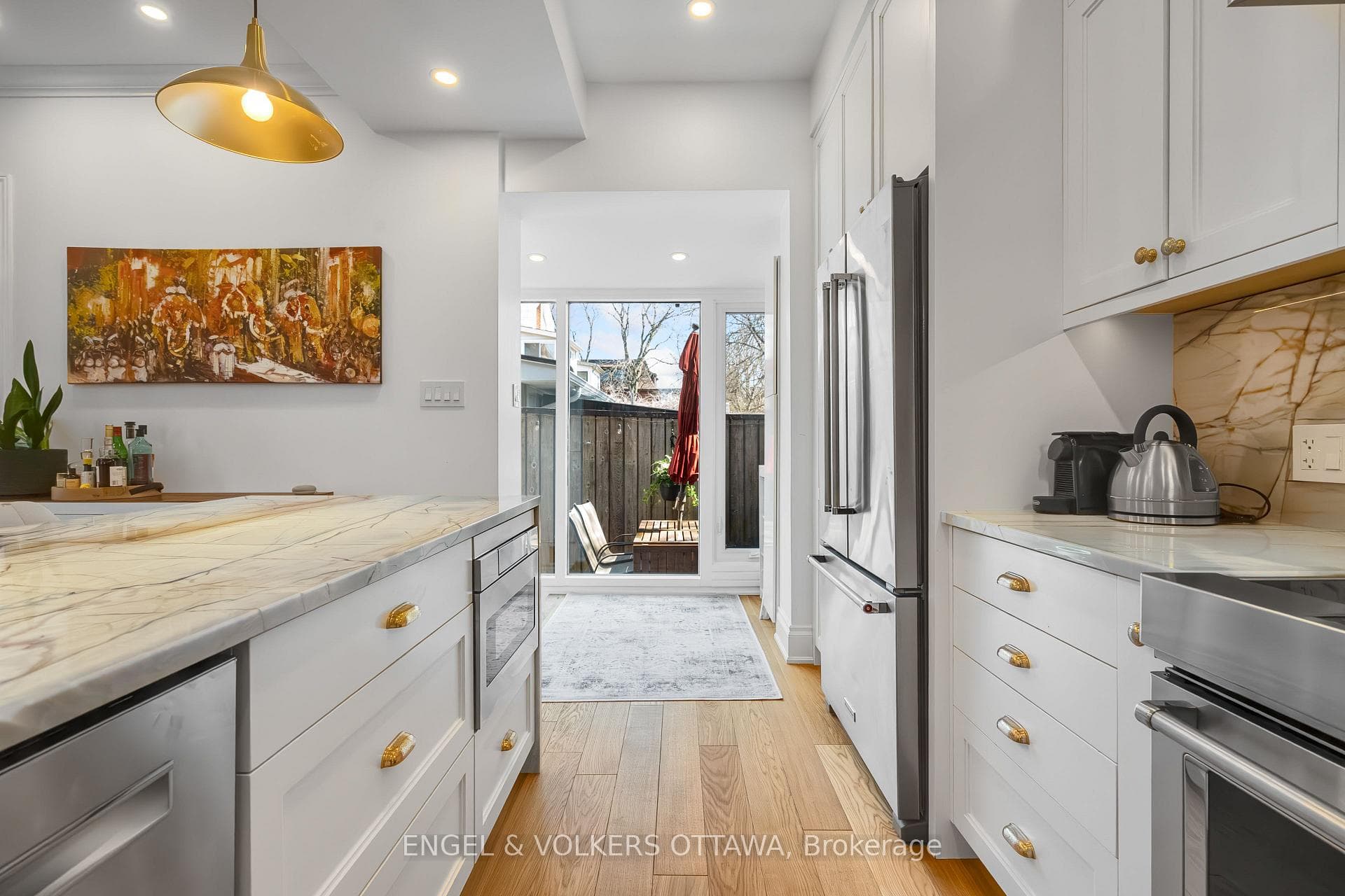 817 Lyon Street photo 17