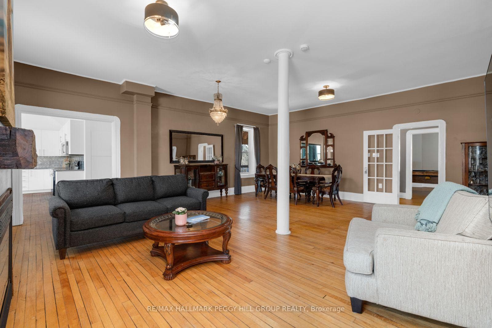 1002 Cowbell Lane photo 6