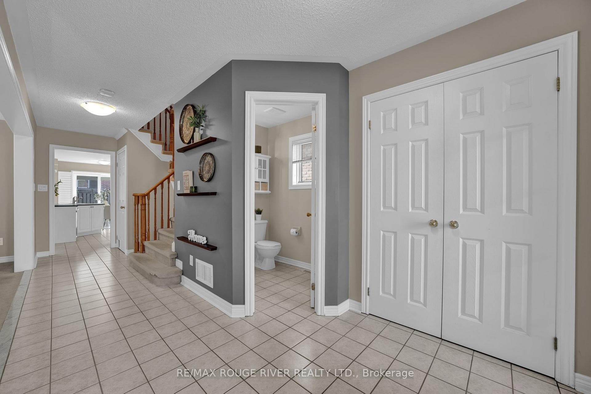 29 Huntington Crescent photo 5