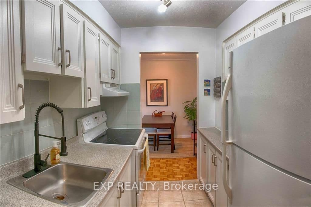Modern Kitchen