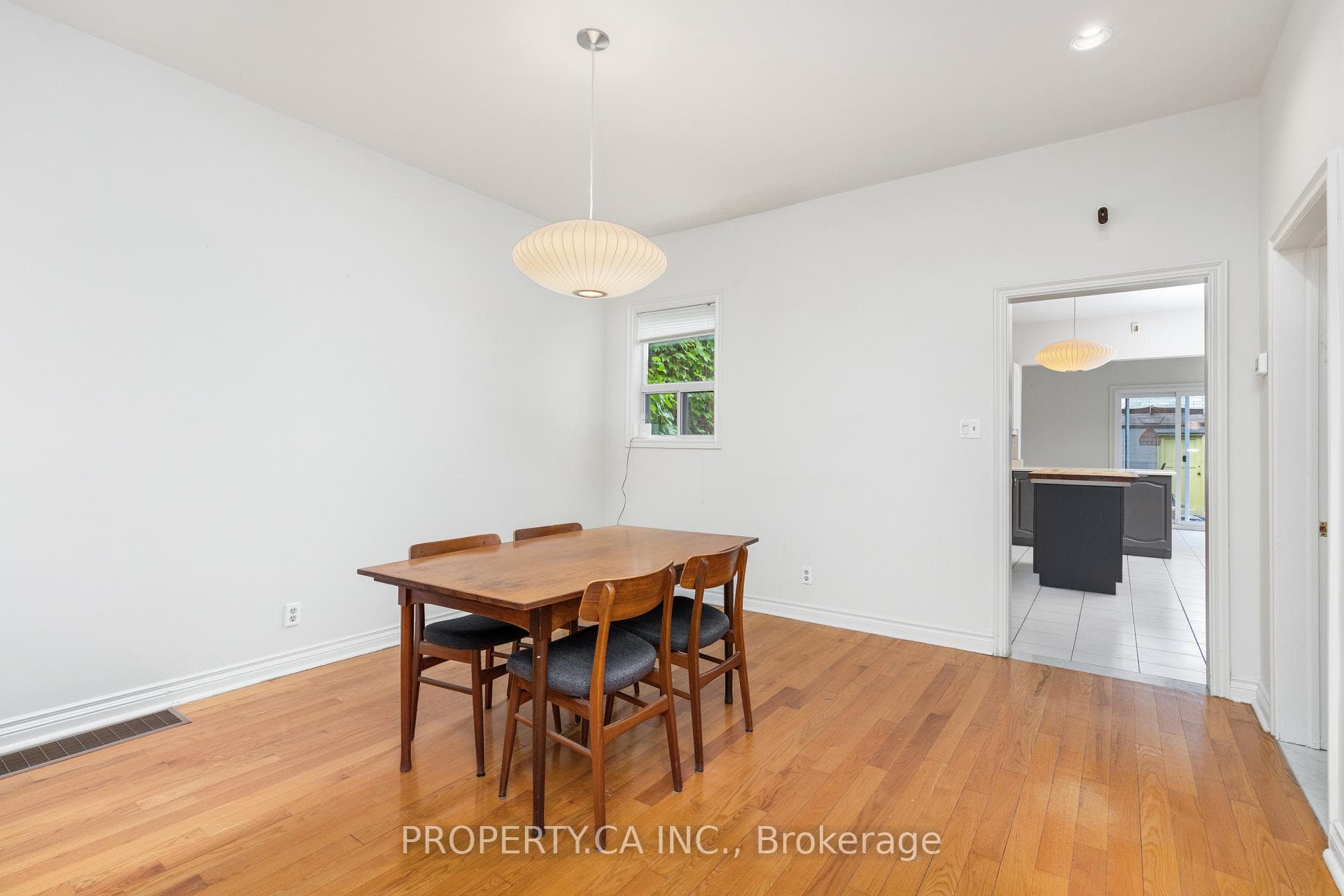 233 Clinton Street photo 7