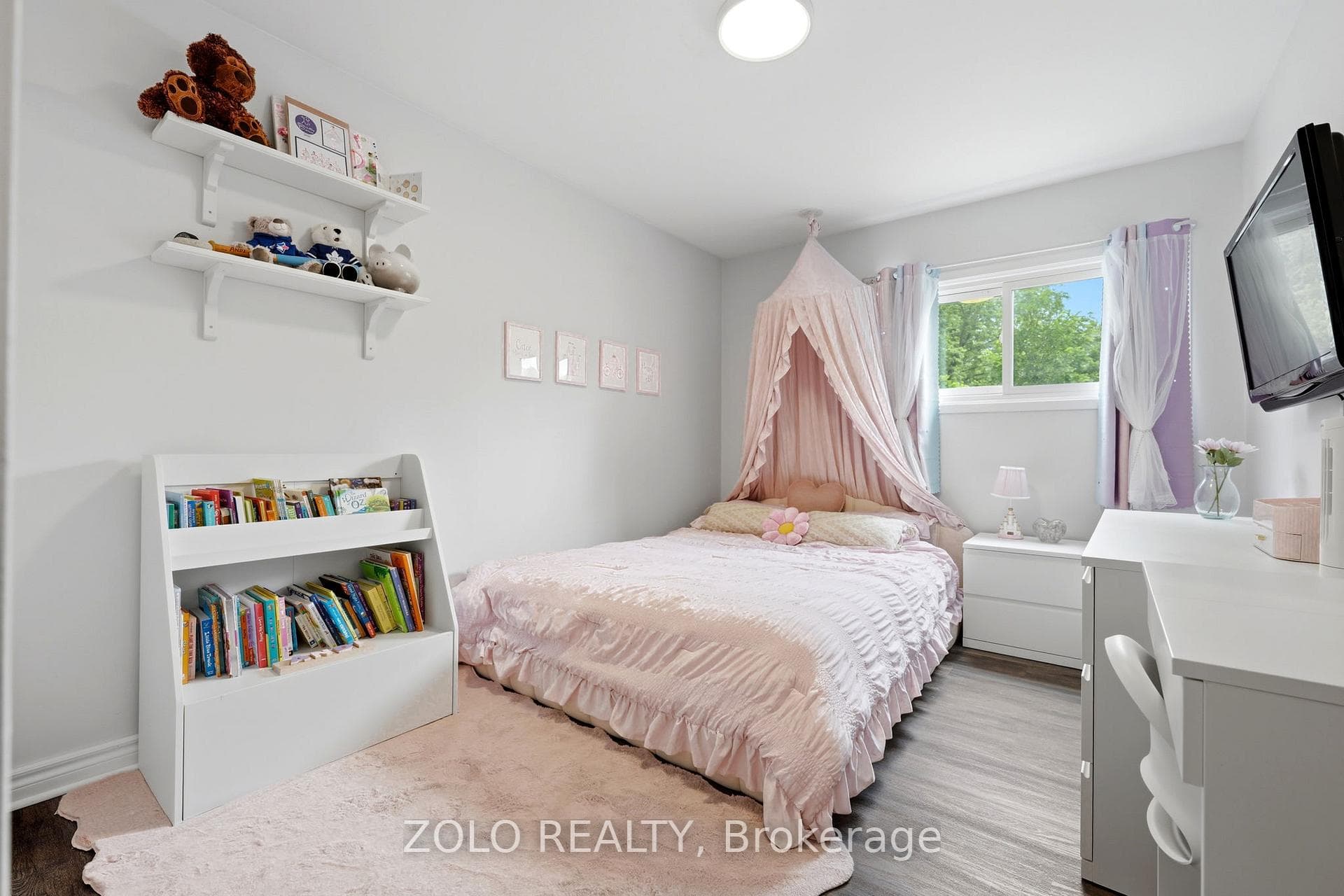 9406 WELLINGTON Rd 42 Road photo 20