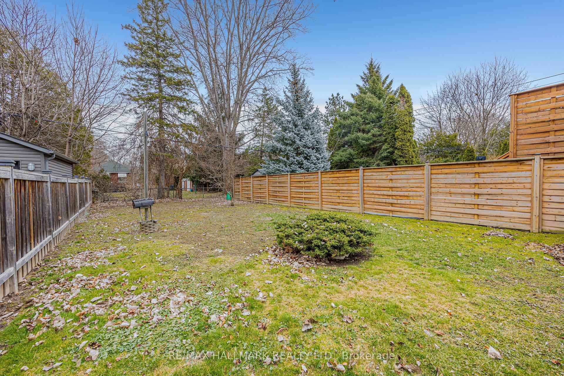 323 Woodmount Avenue photo 31