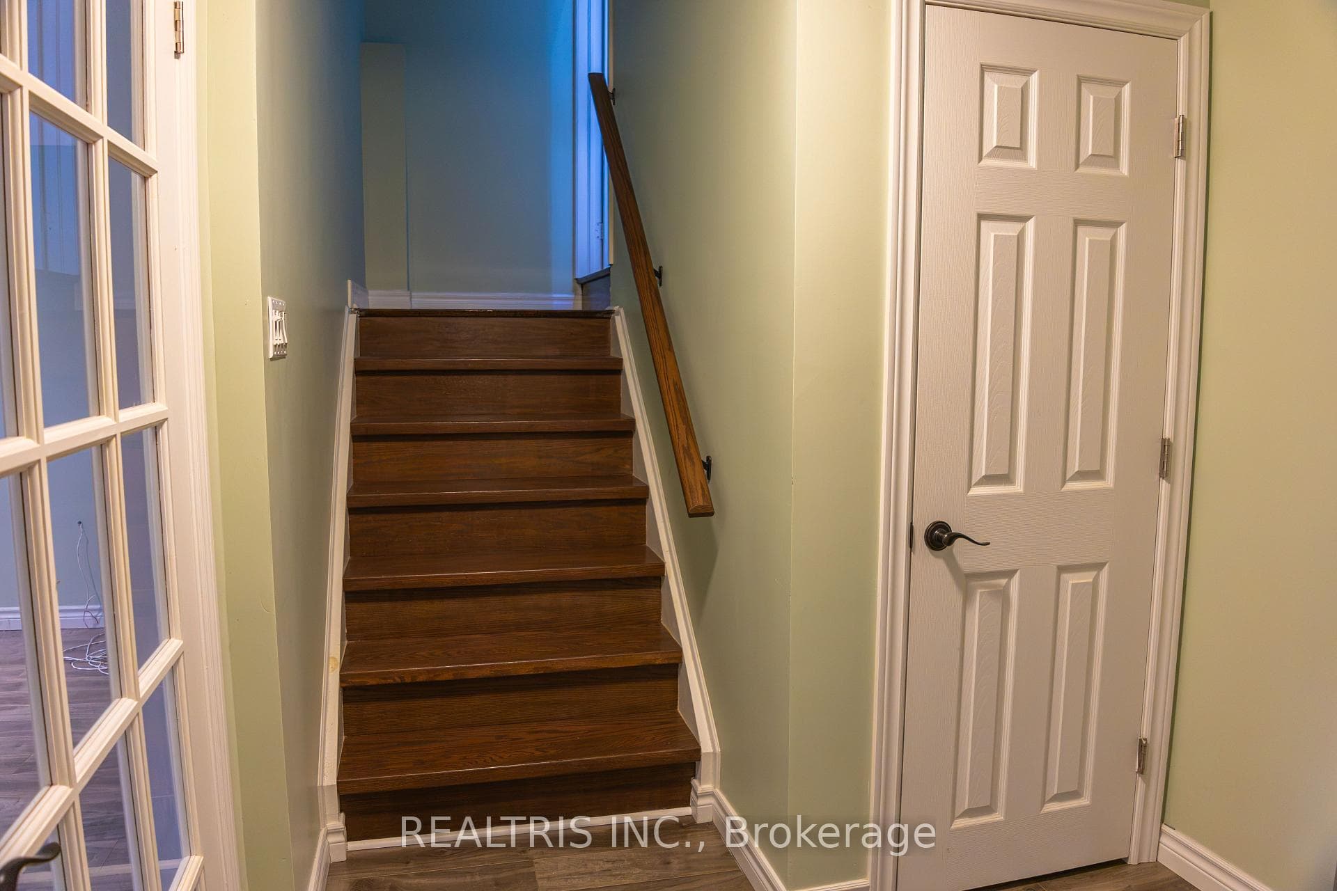7 Mantle Avenue photo 14