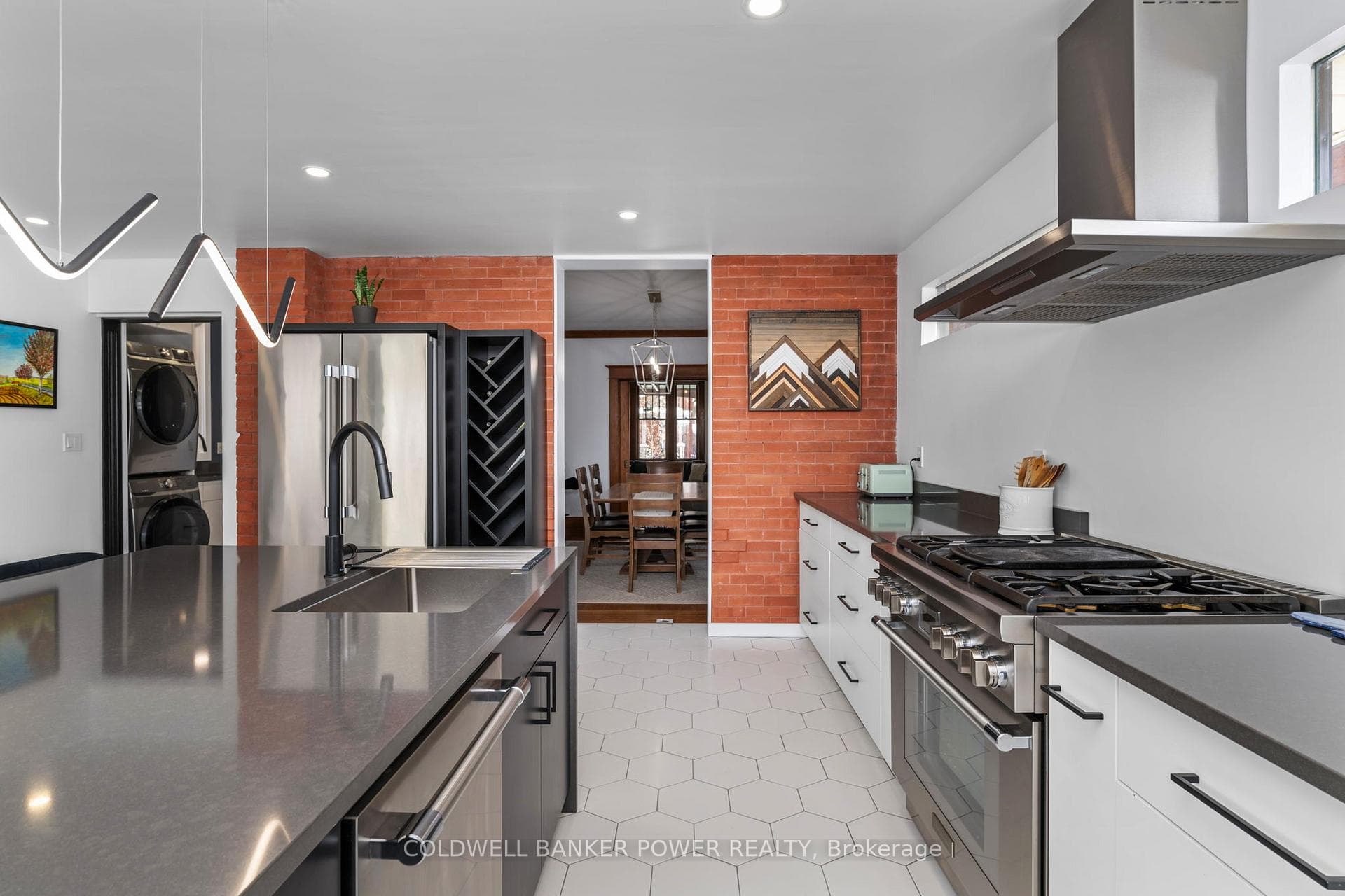 27 Belgrave Avenue photo 15