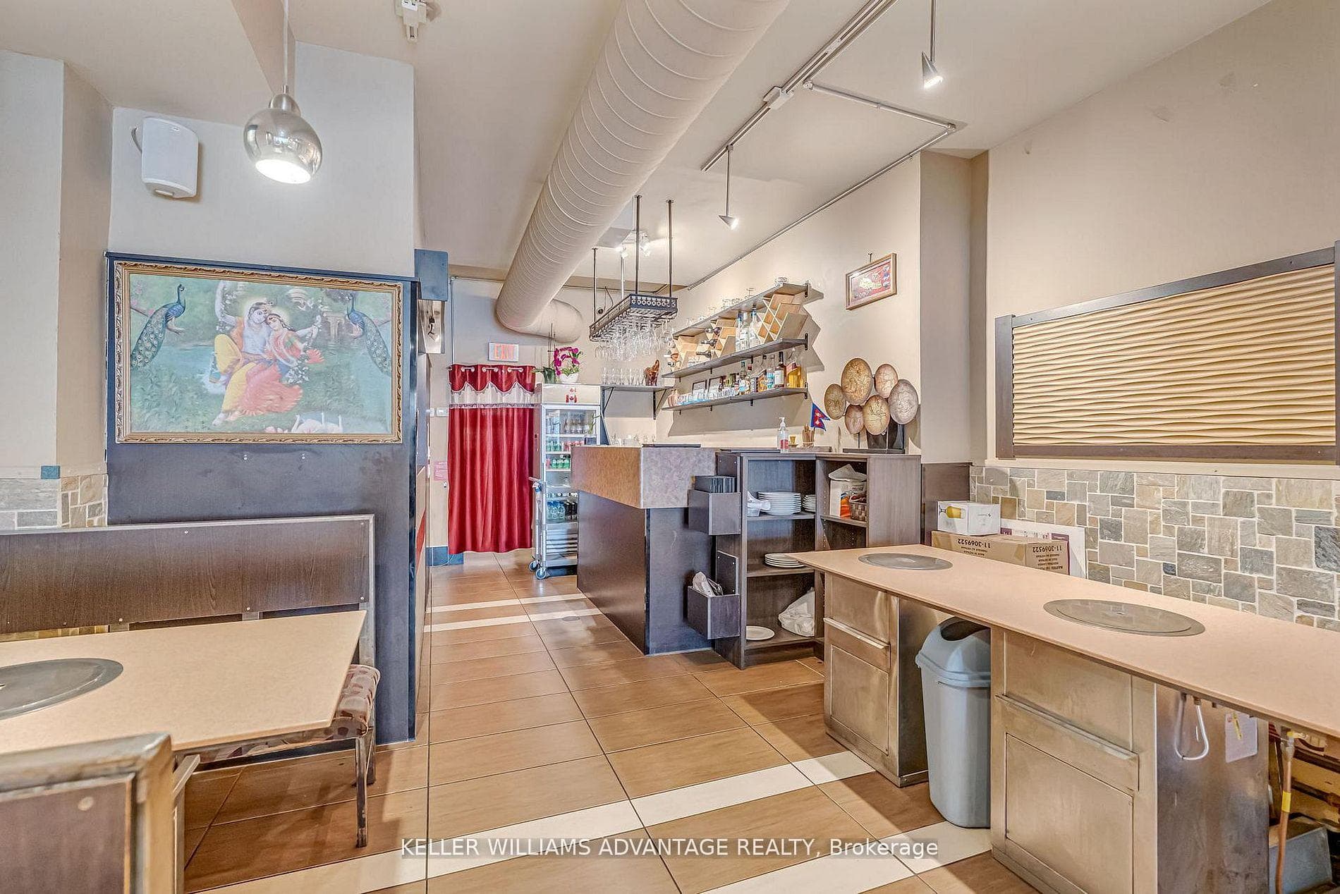 471 Danforth Avenue photo 9