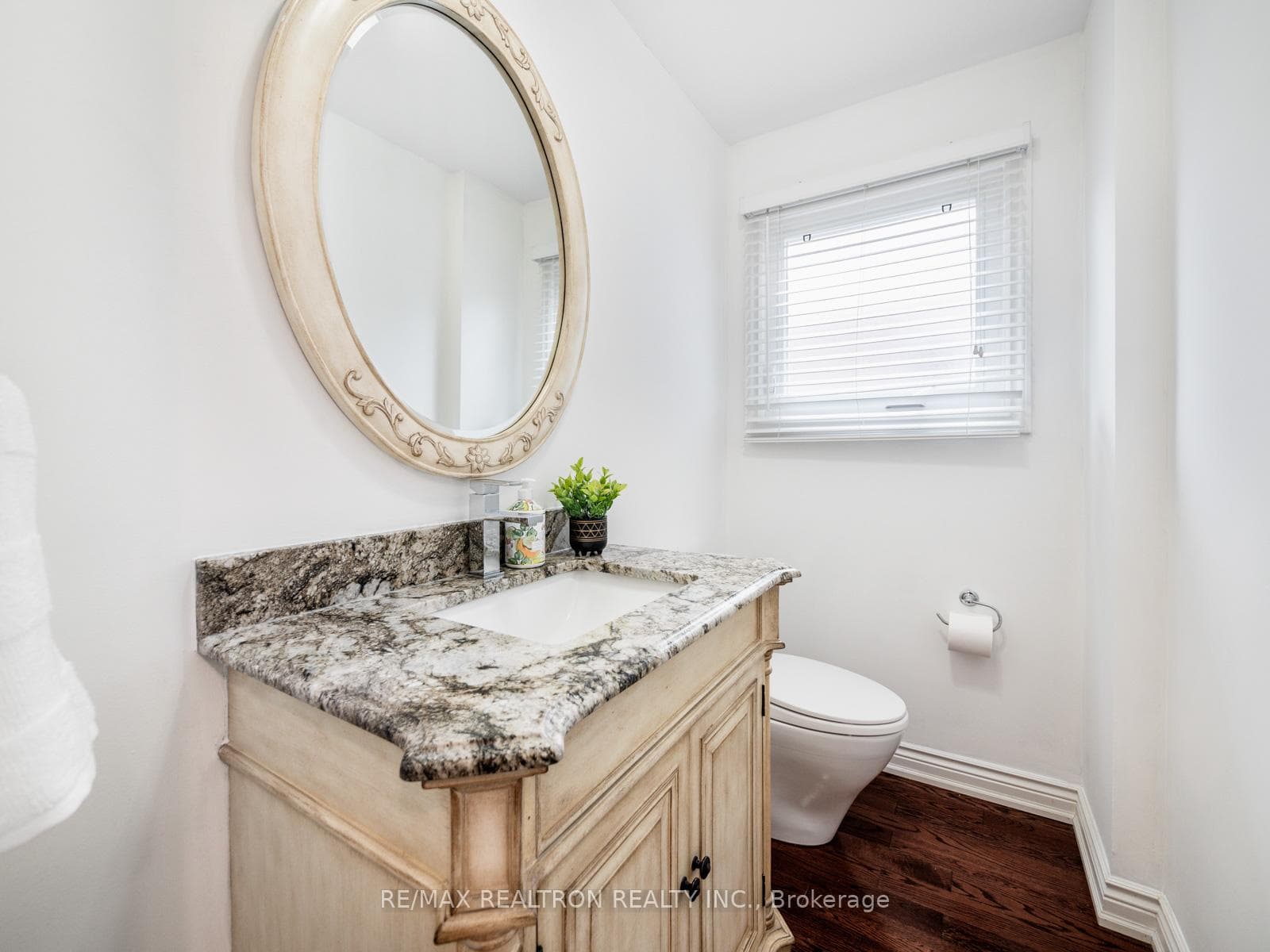 28 Hoover Drive photo 19