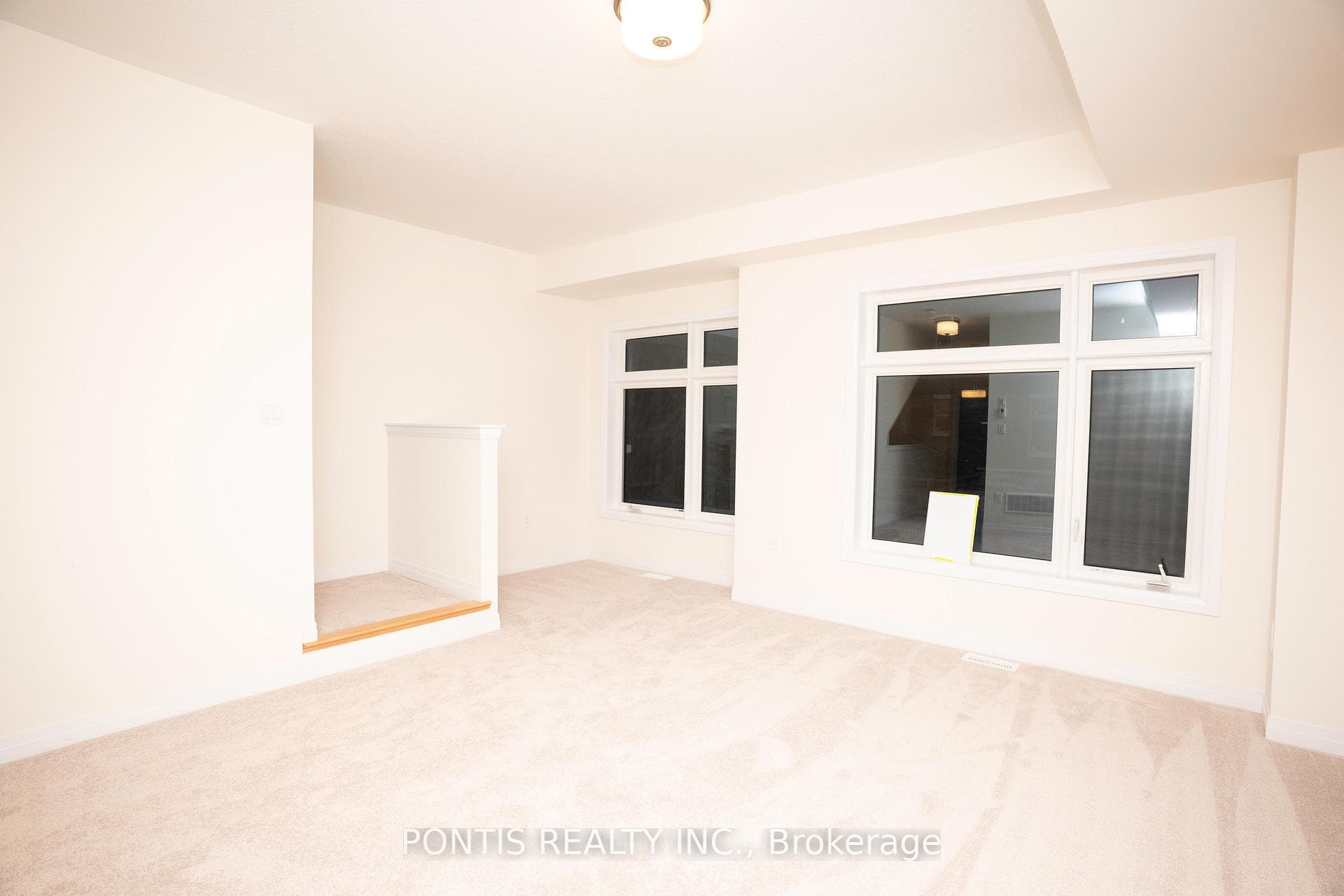 88 Fieldridge Crescent photo 7