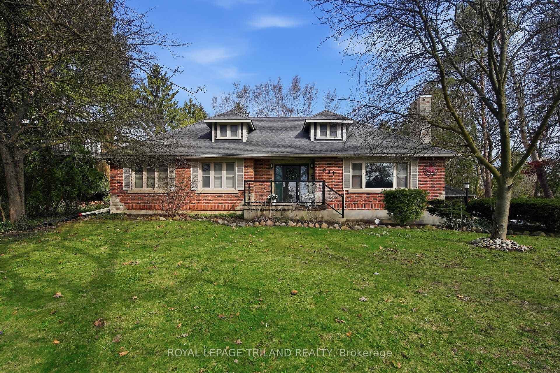 831 Riverside Drive