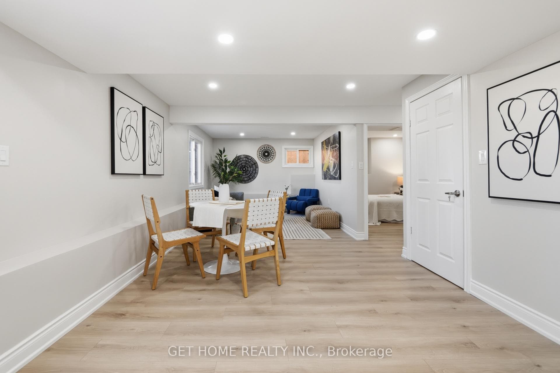 64 Sweeney Crescent photo 29