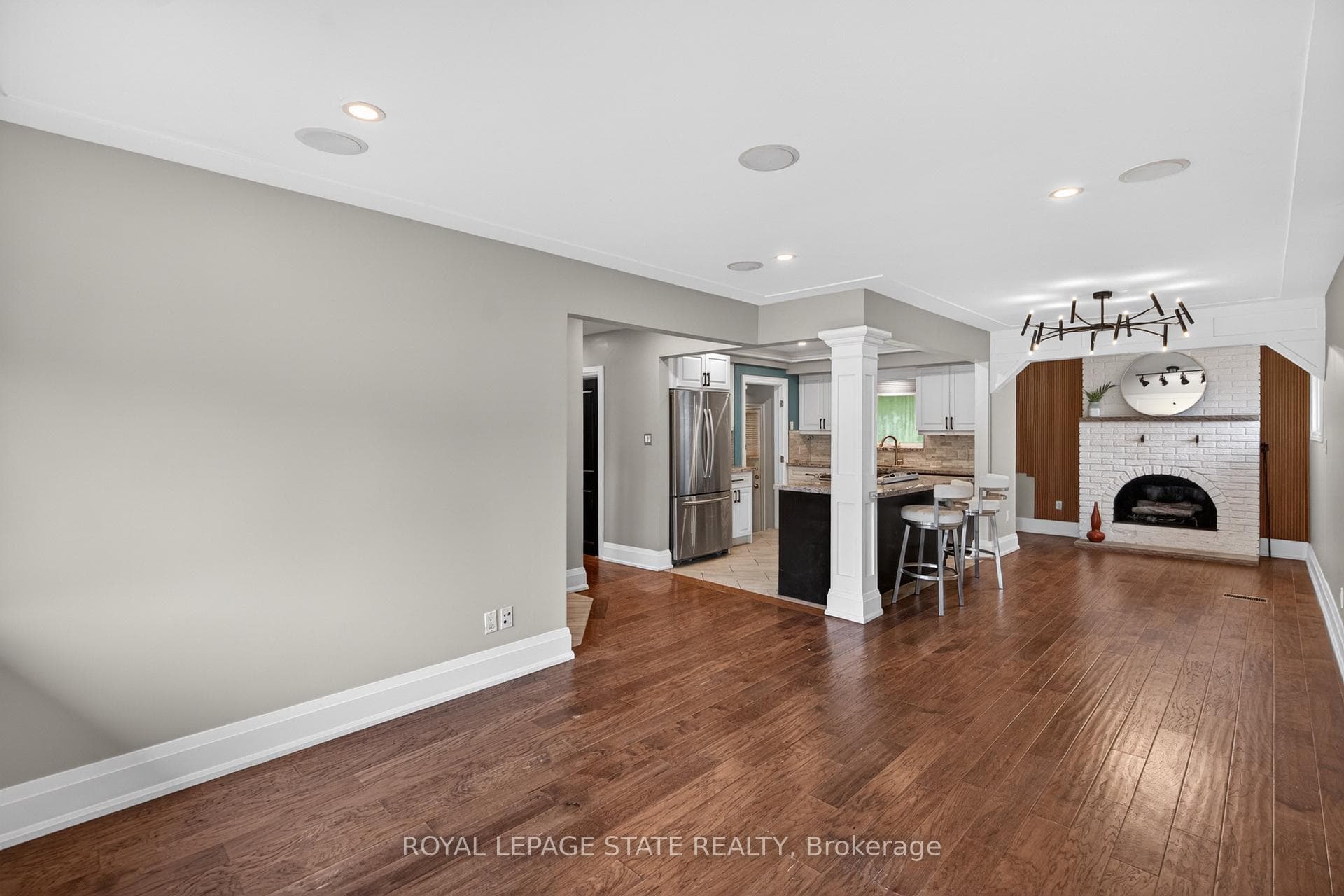 33 Kenwood Crescent photo 6