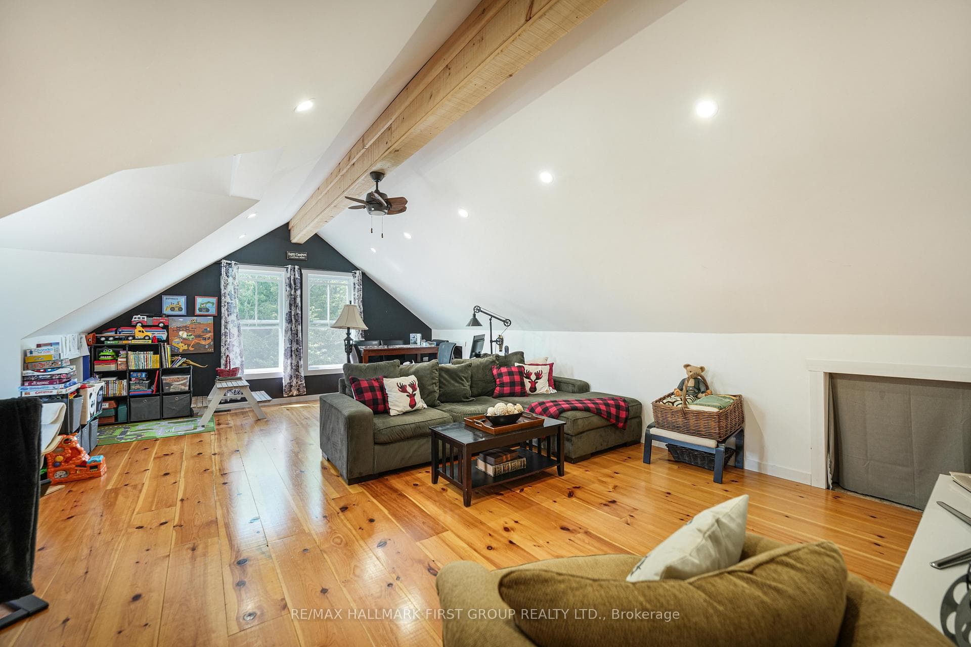 833 Iron Woods Drive photo 25
