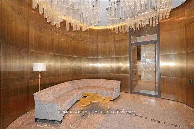 200 Bloor Street Unit 801 photo 17
