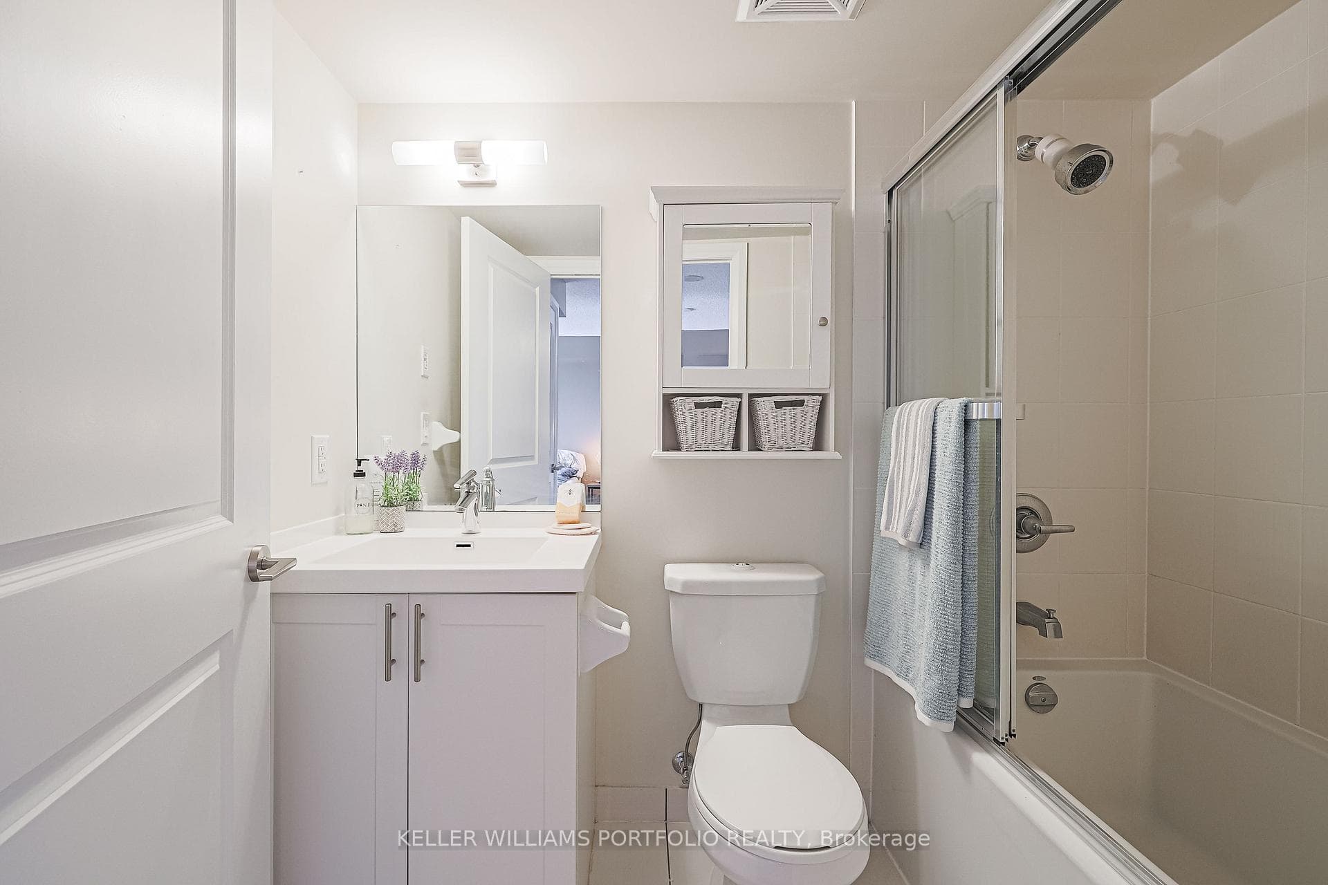 6 Eva Road Unit 902 photo 20