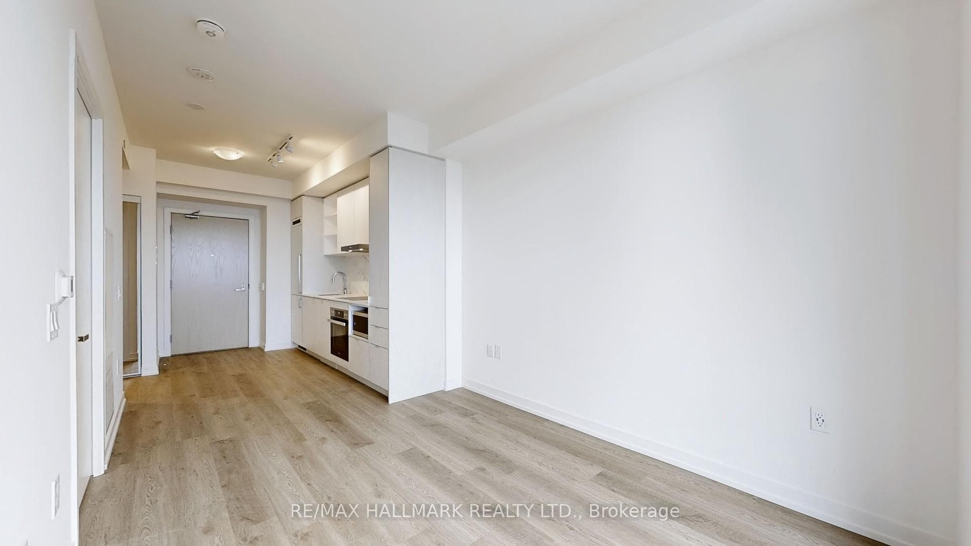 55 Cooper Street Unit 7607 photo 8
