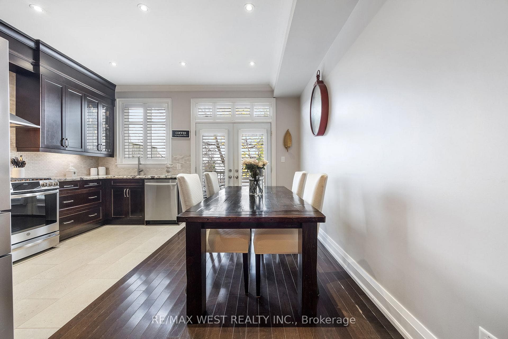 42 A Greendale Avenue photo 12