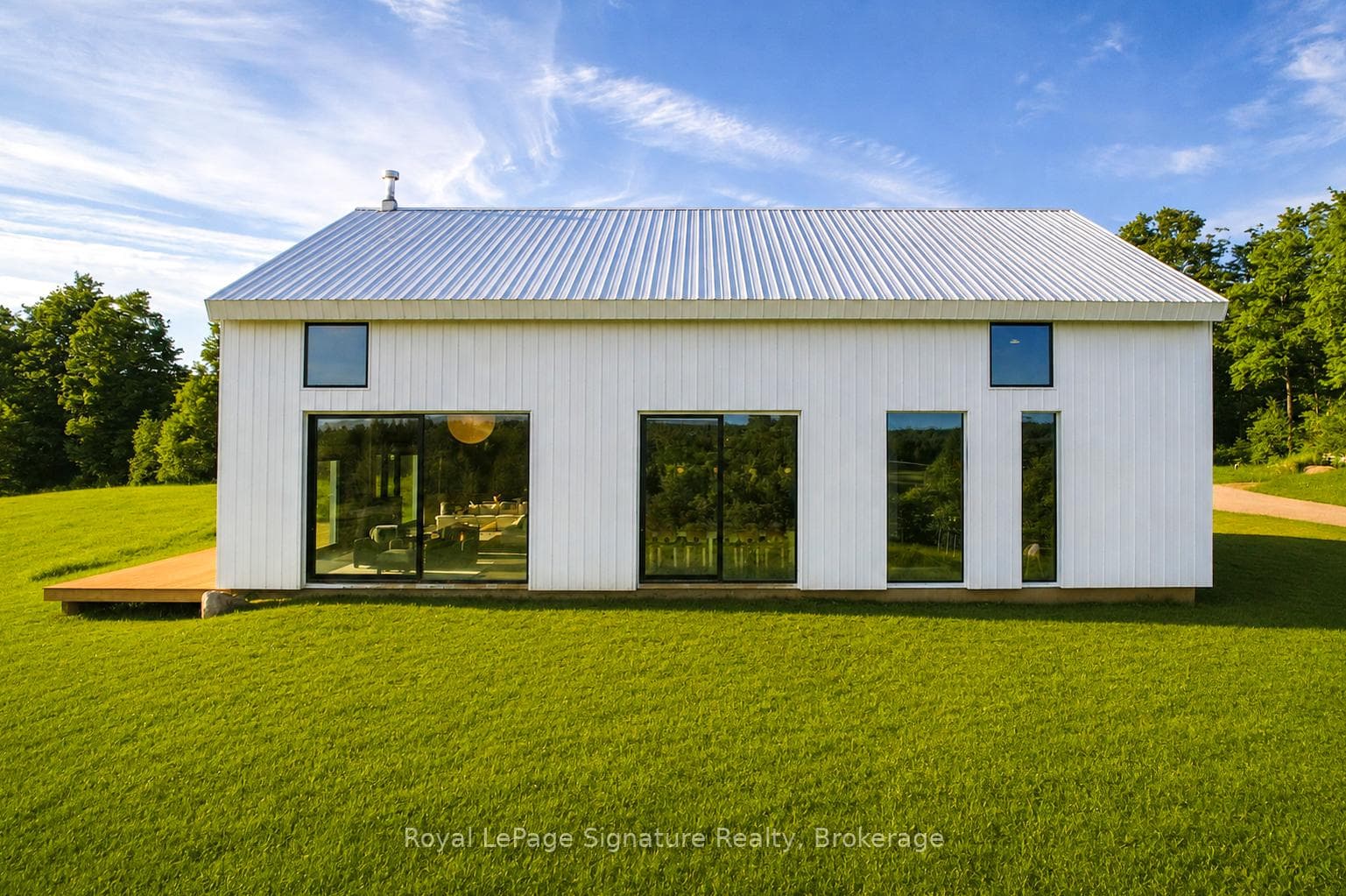 469273 Grey Rd 31 Road photo 3
