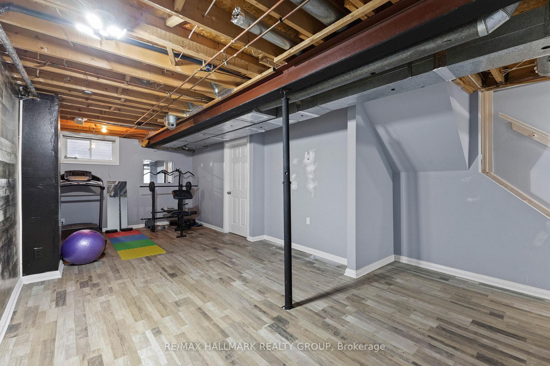 463 Canotia Place photo 32