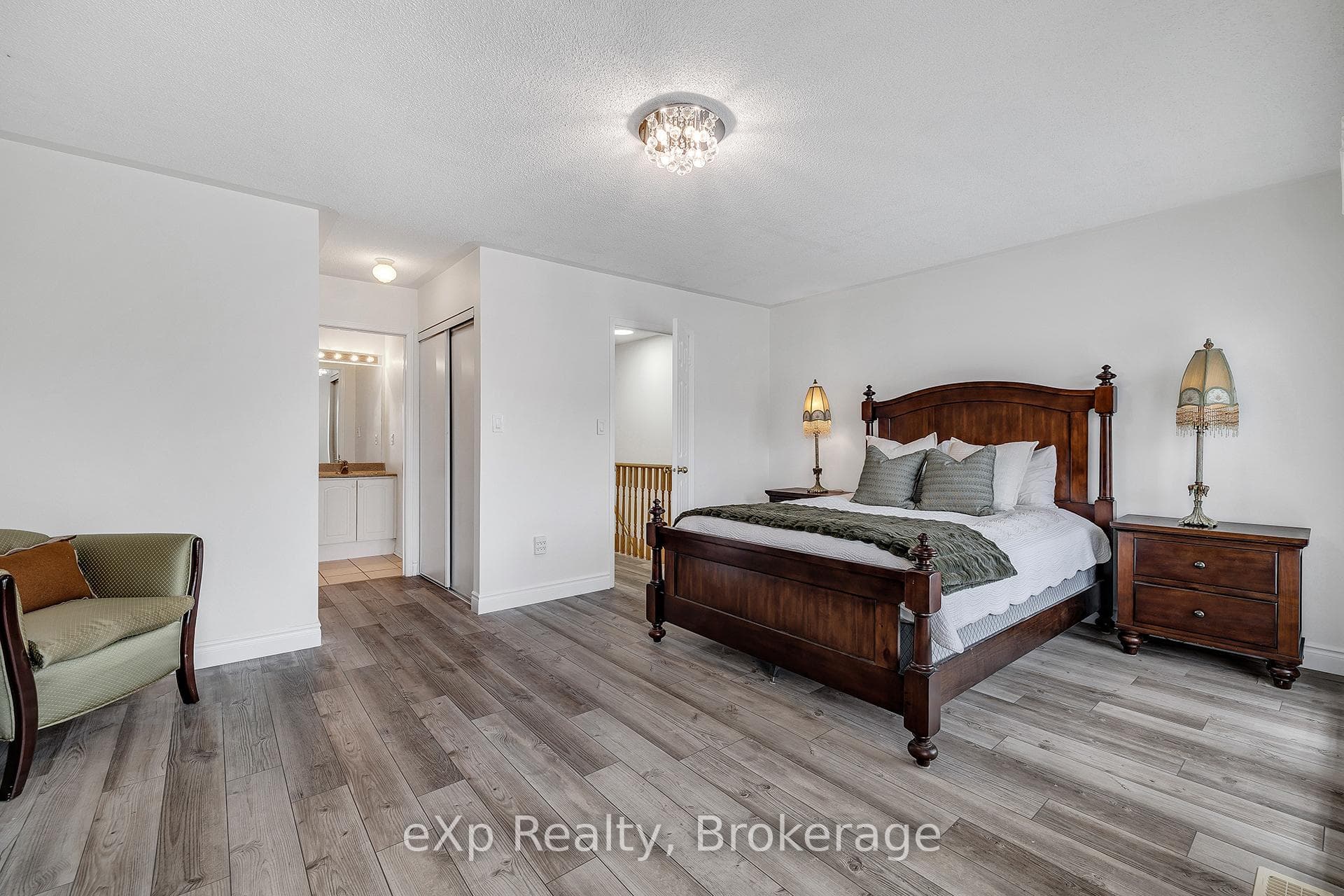 1130 Cawthra Road Unit 54 photo 17