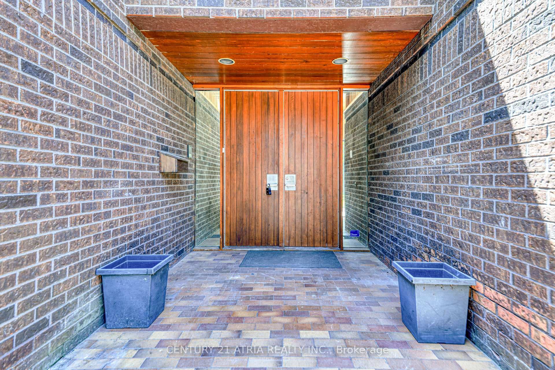 115 Northdale Road photo 28