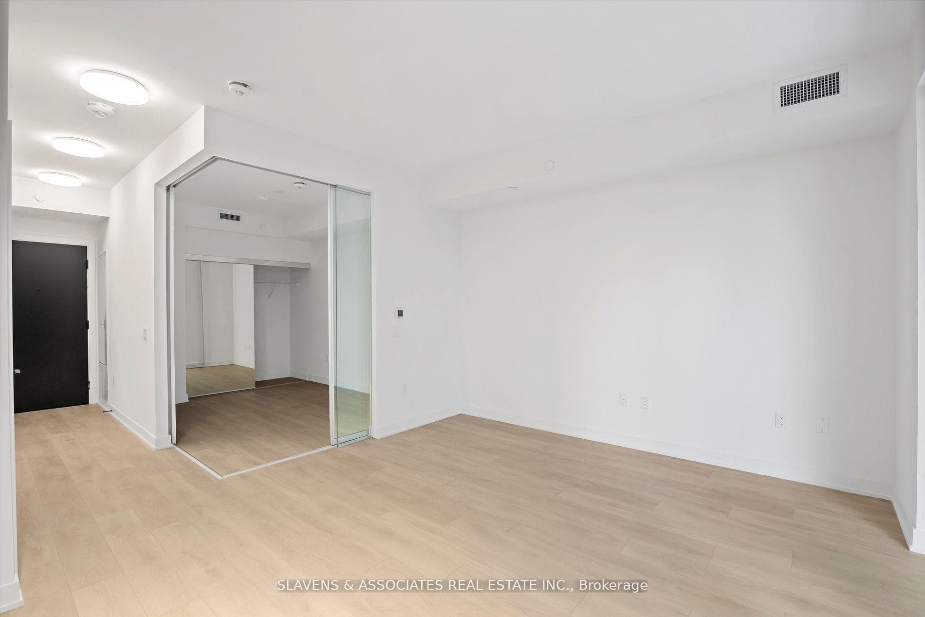 127 Broadway Avenue Unit 1207 photo 5
