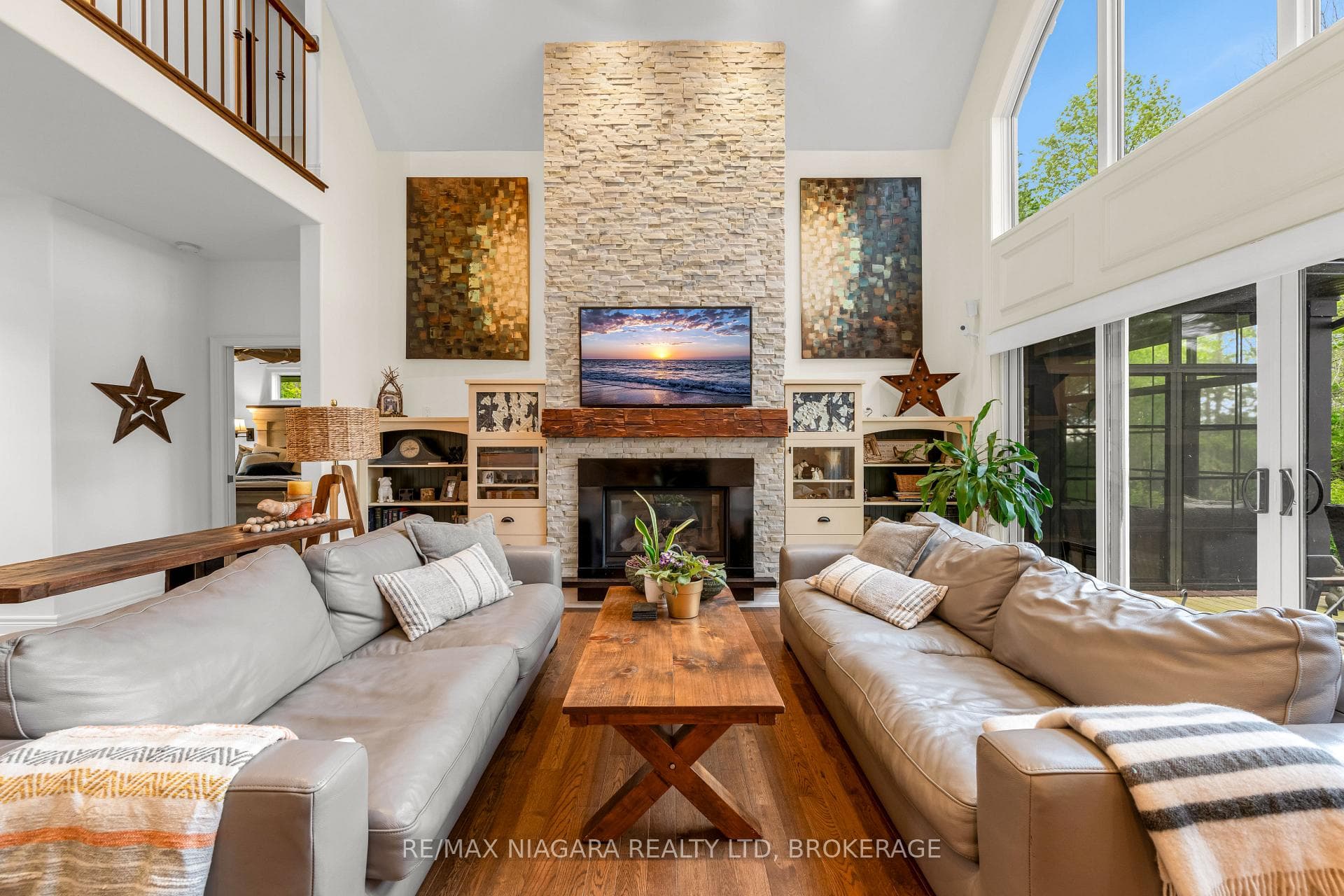 floor to ceiling fireplace