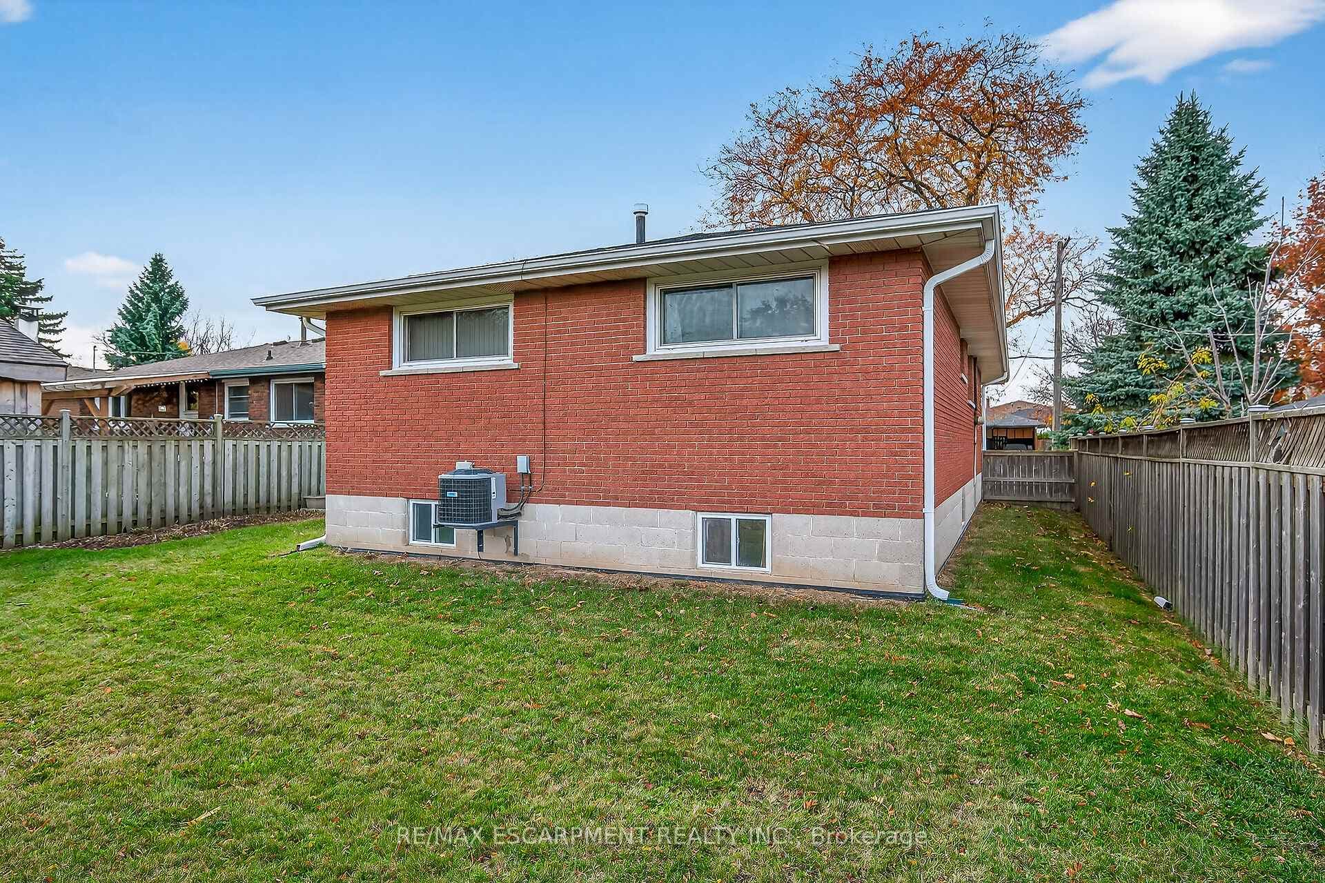 5 Mountbatten Drive photo 33