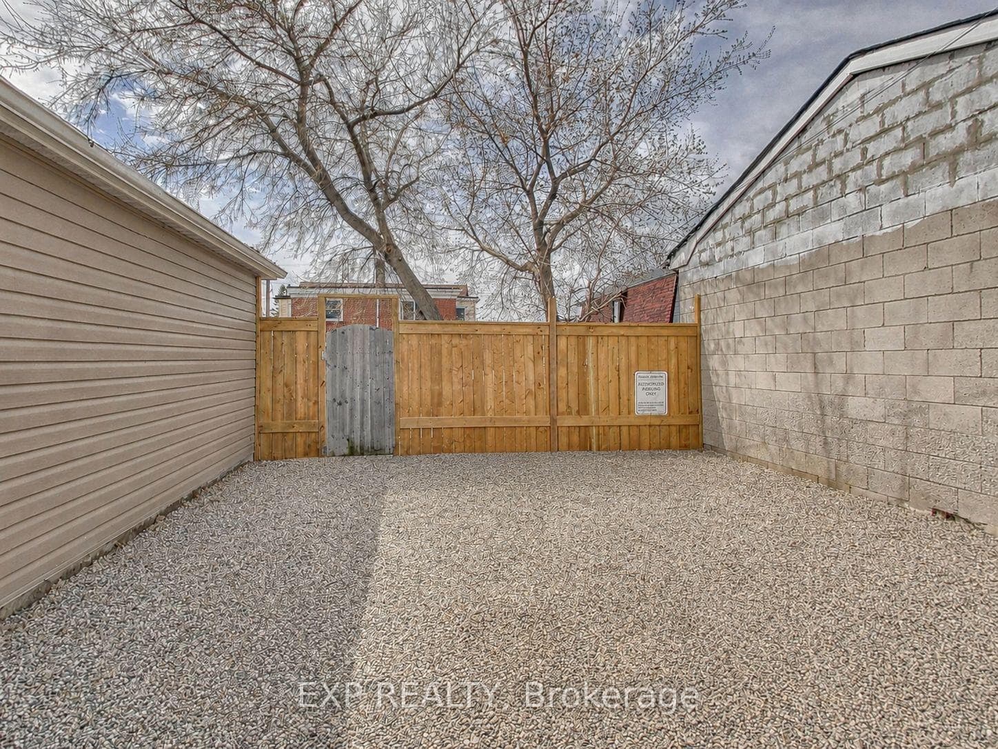 37 Gilbert Avenue photo 32