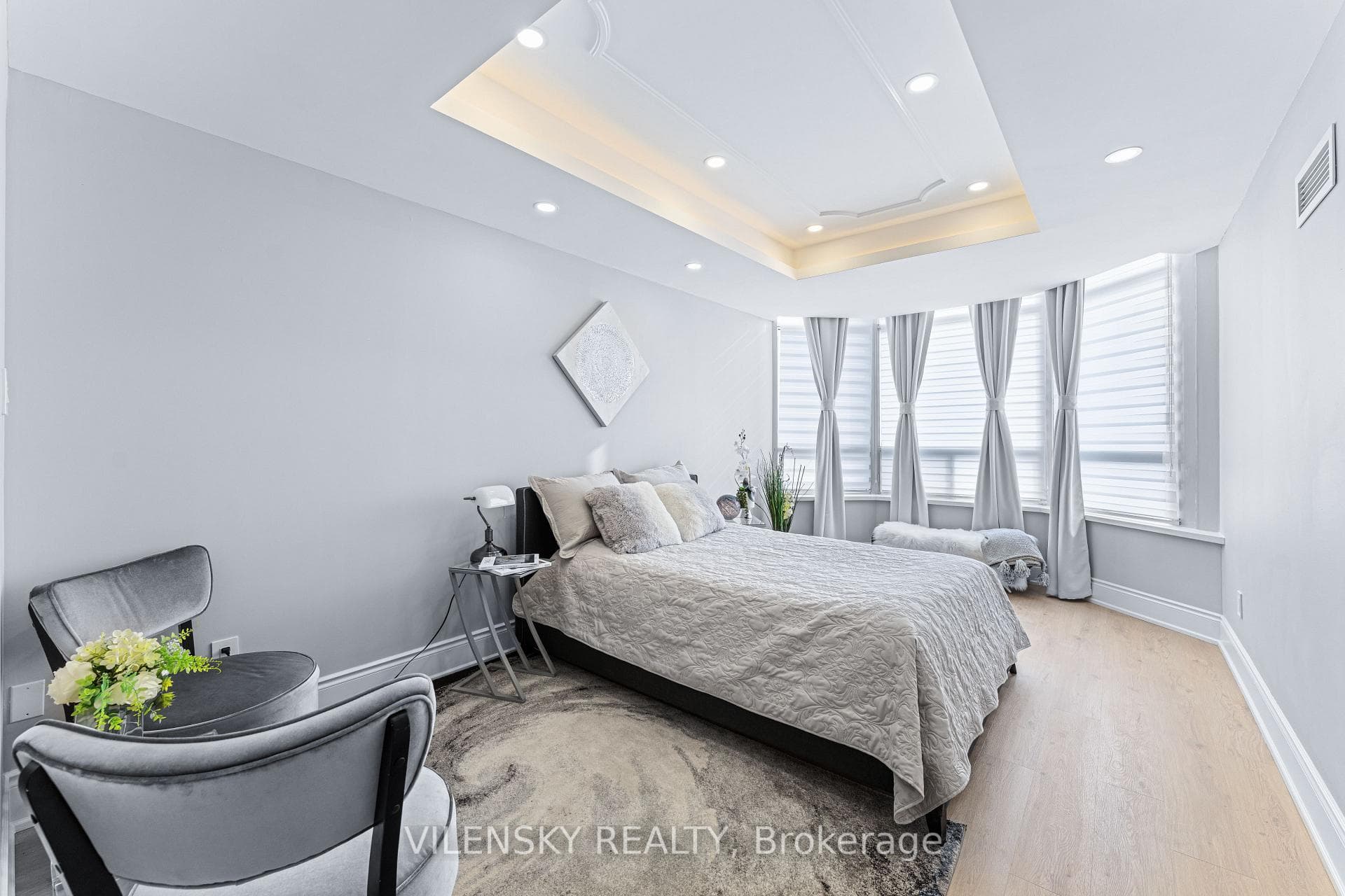 7 Townsgate Drive Unit 1808 photo 19
