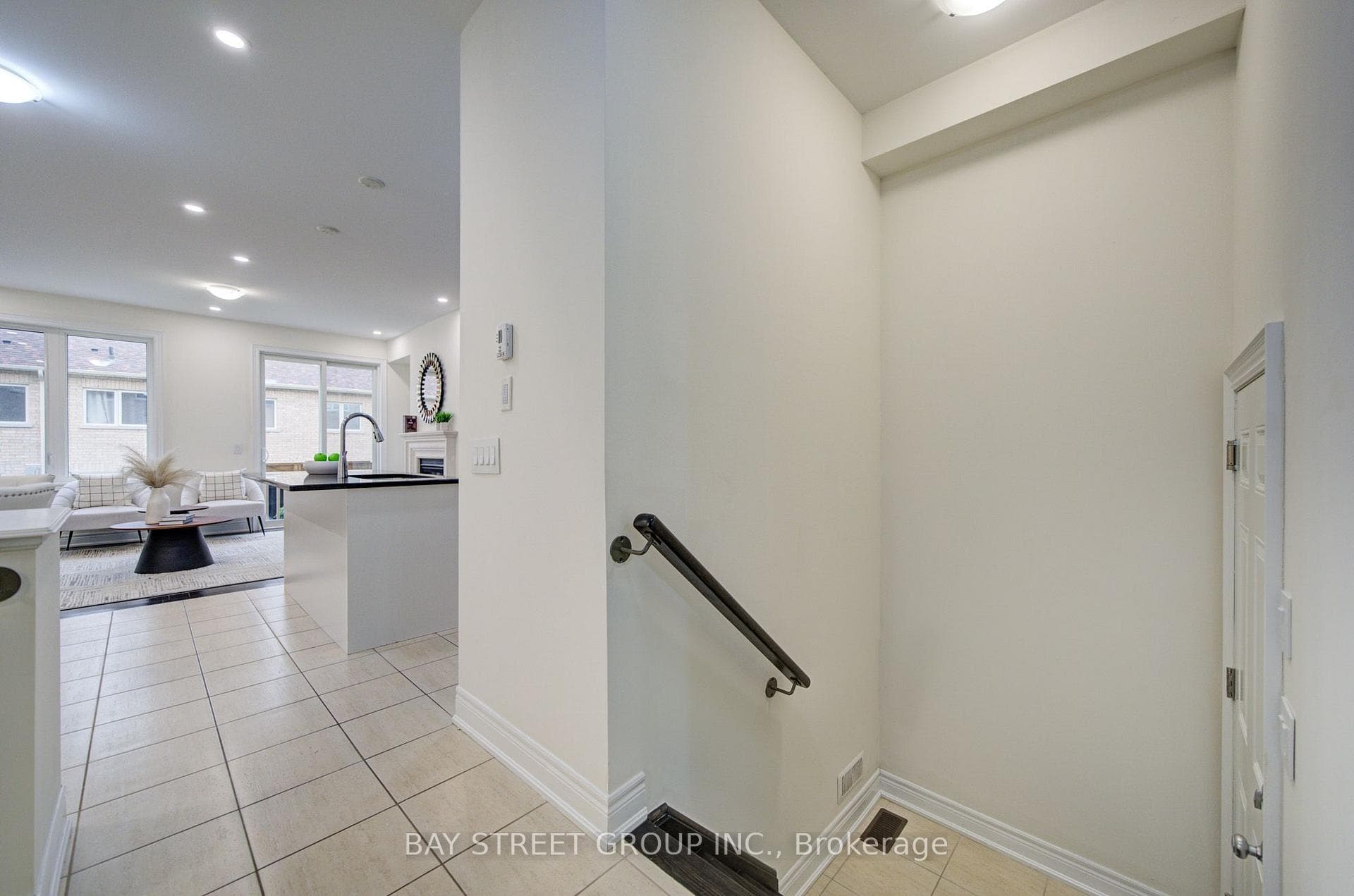 113 Drizzel Crescent photo 8