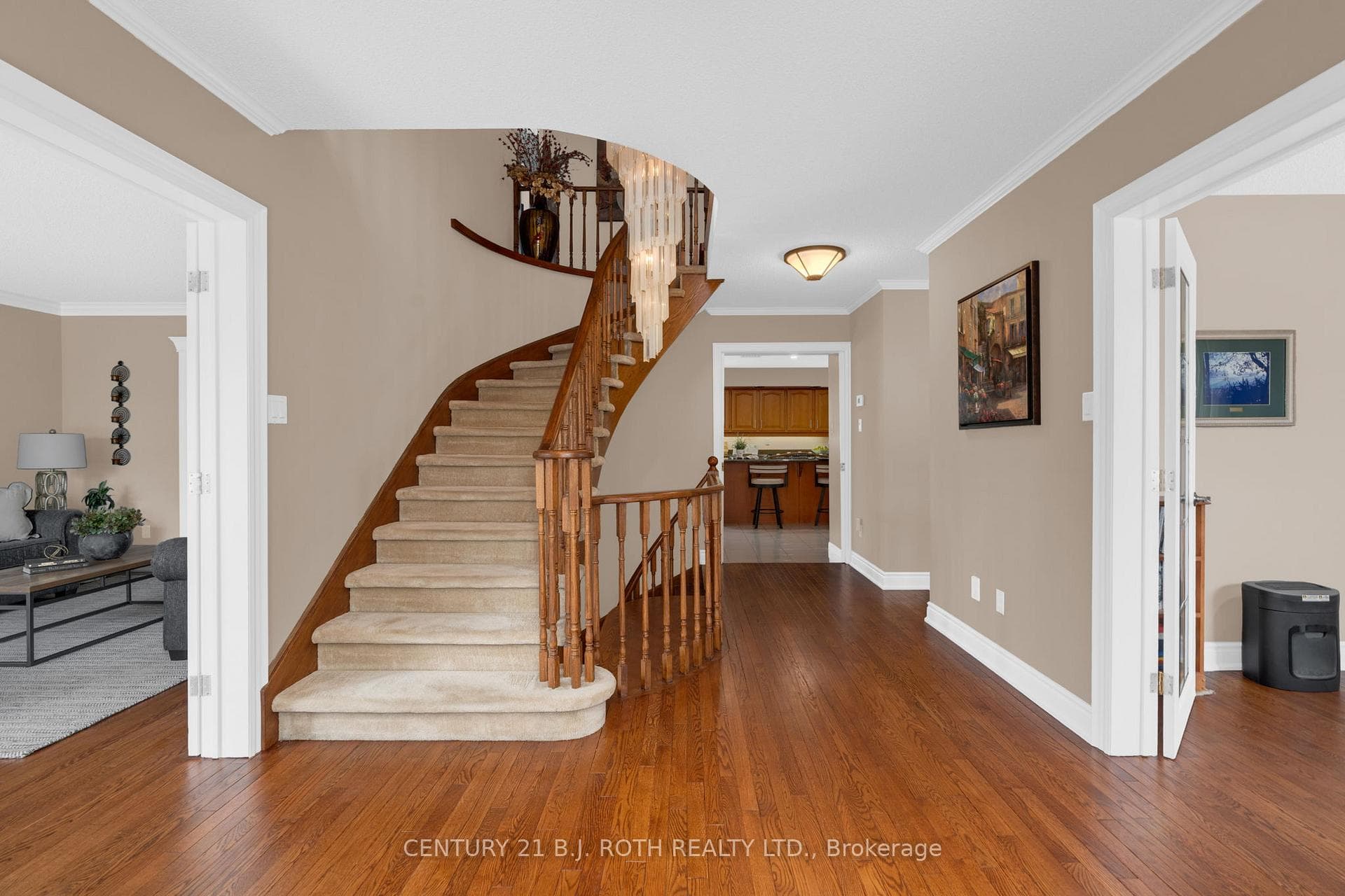 360 Codrington Street photo 25