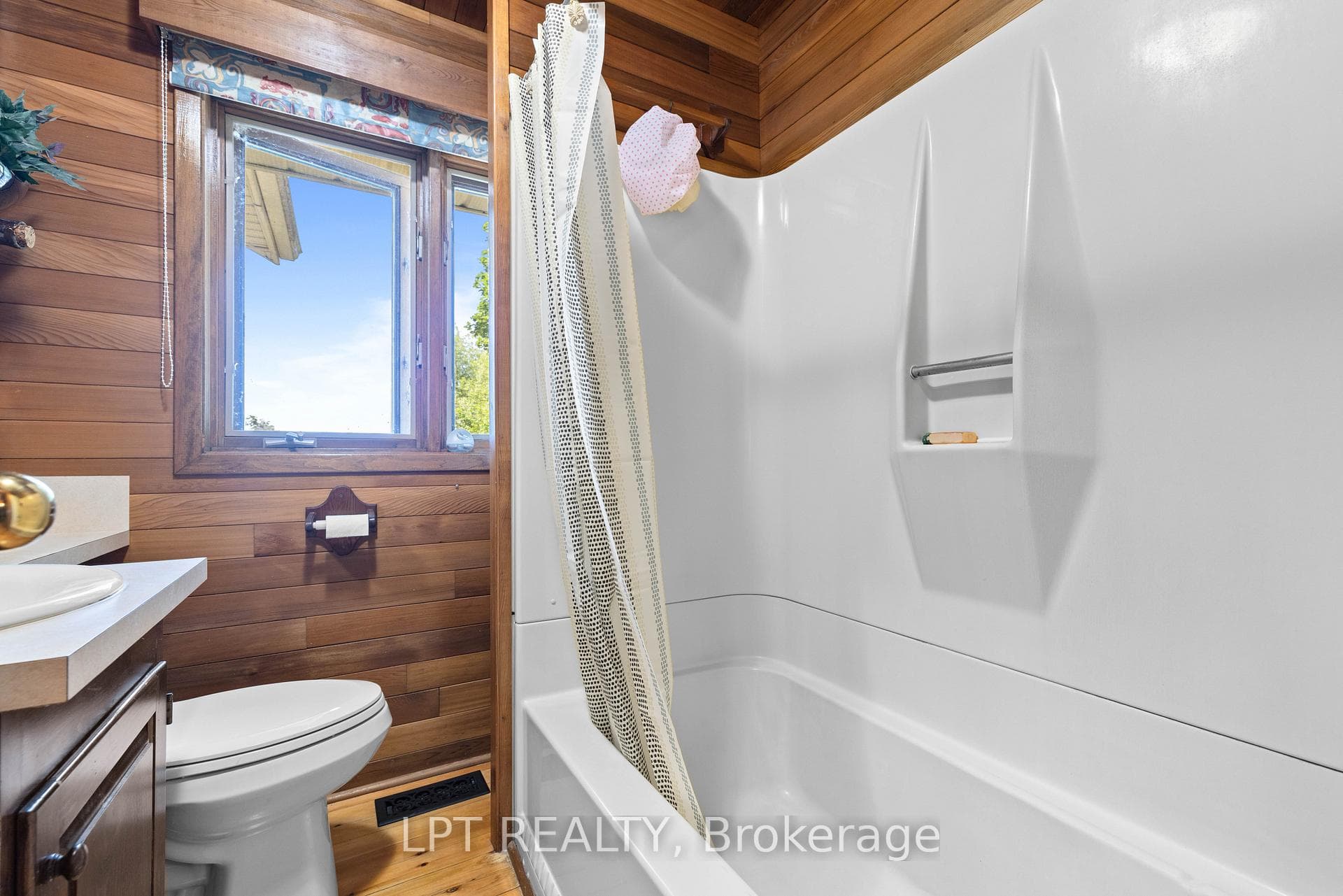 25300 Maple Beach Road photo 29