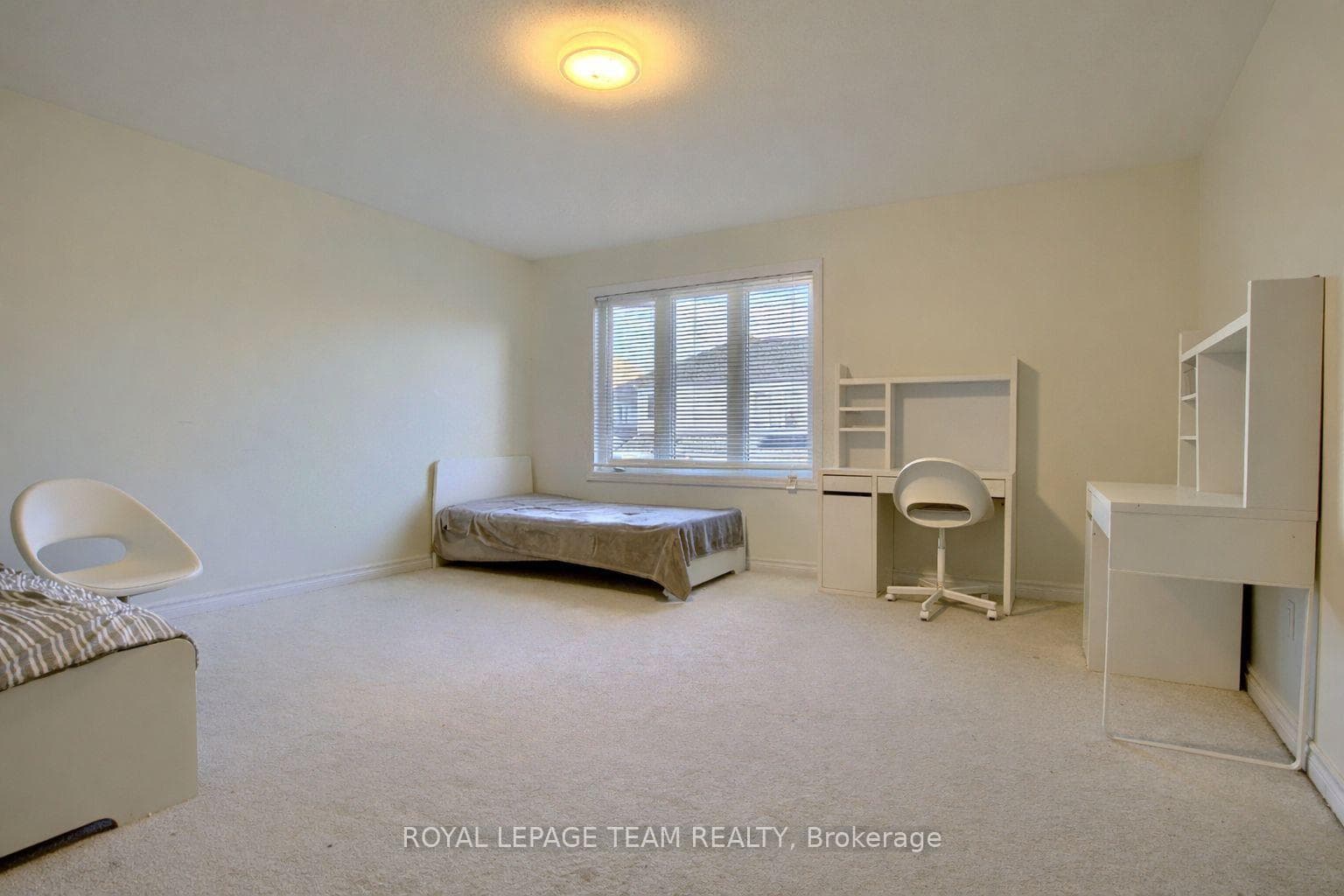 254 Moss Grove Street photo 9