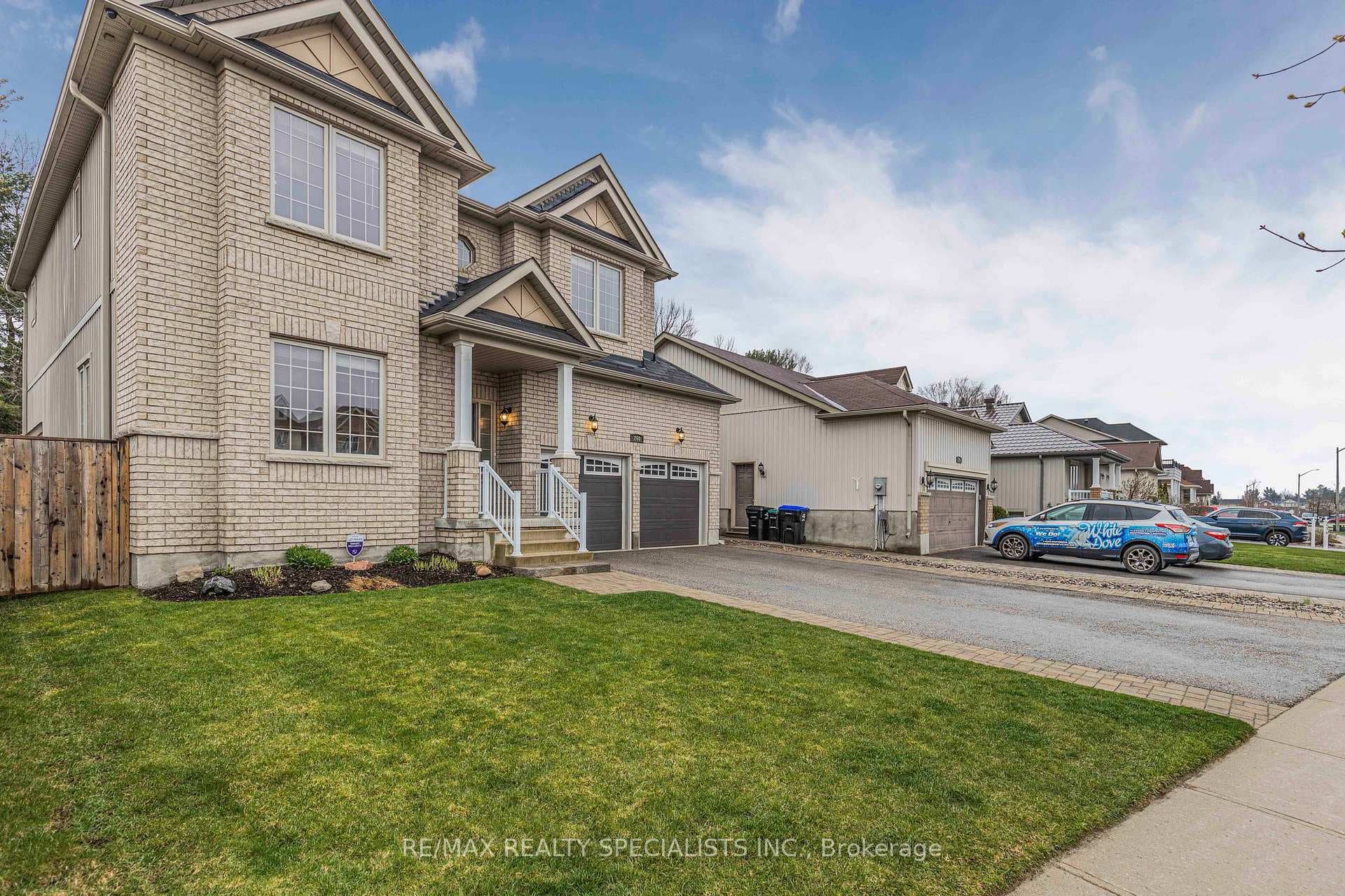 260 Greenwood Drive photo 2