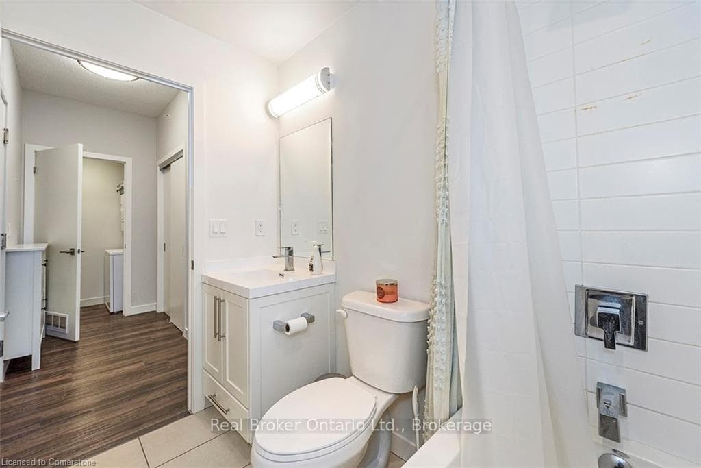 2081 Fairview Street Unit 611 photo 5