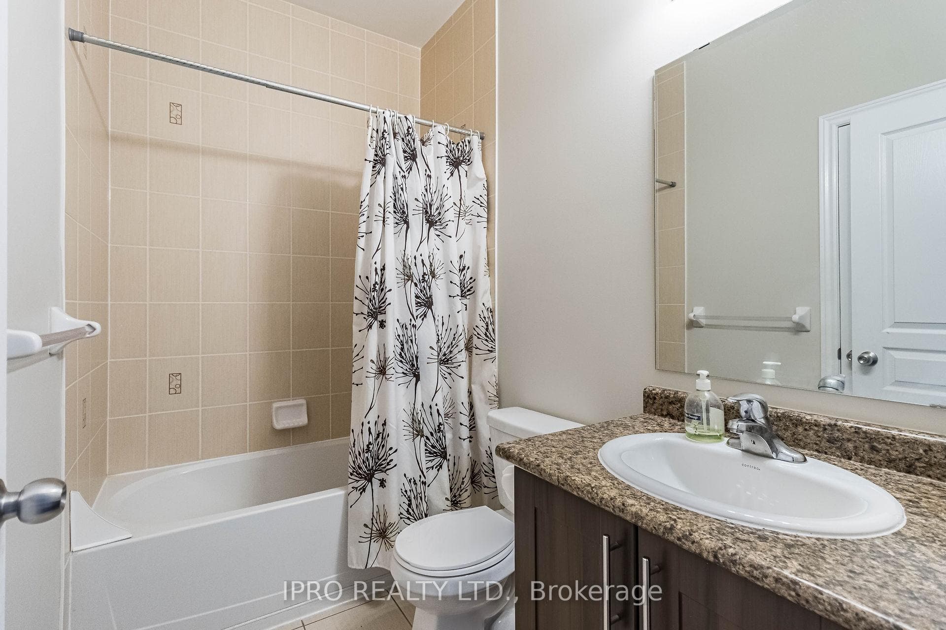 59 Humberstone Crescent photo 31