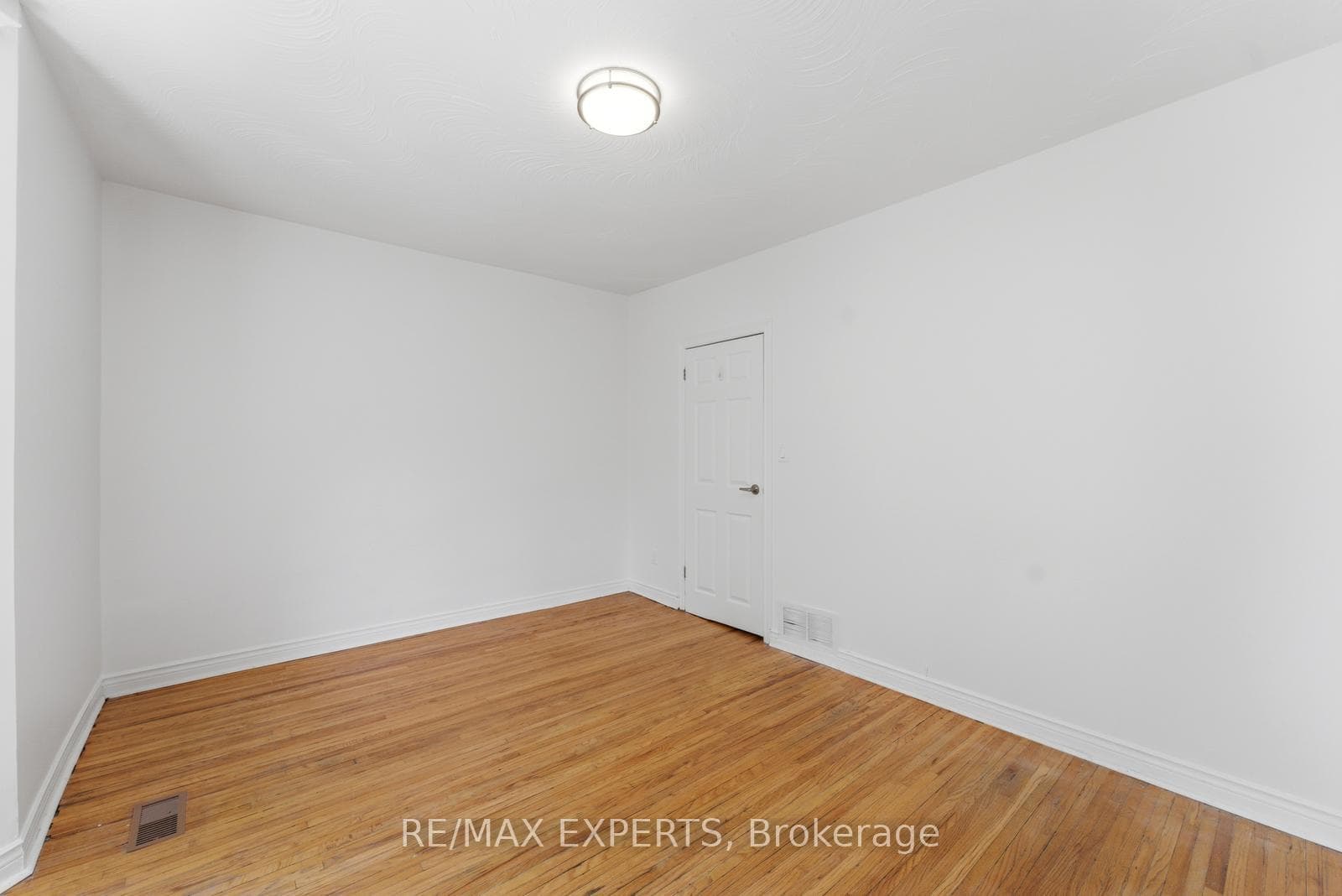 148 Ascot Avenue photo 19
