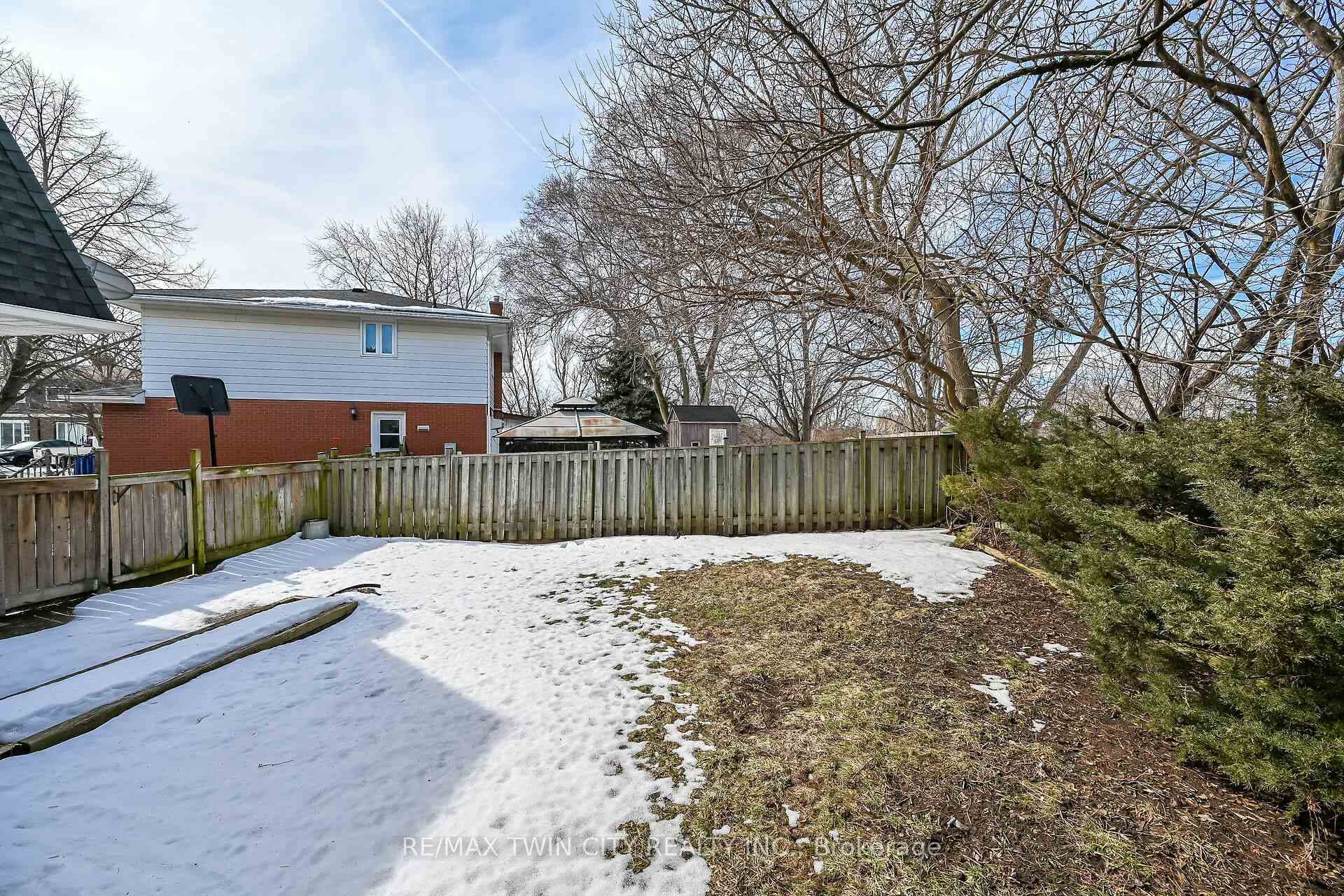 1418 Pineview Court photo 49